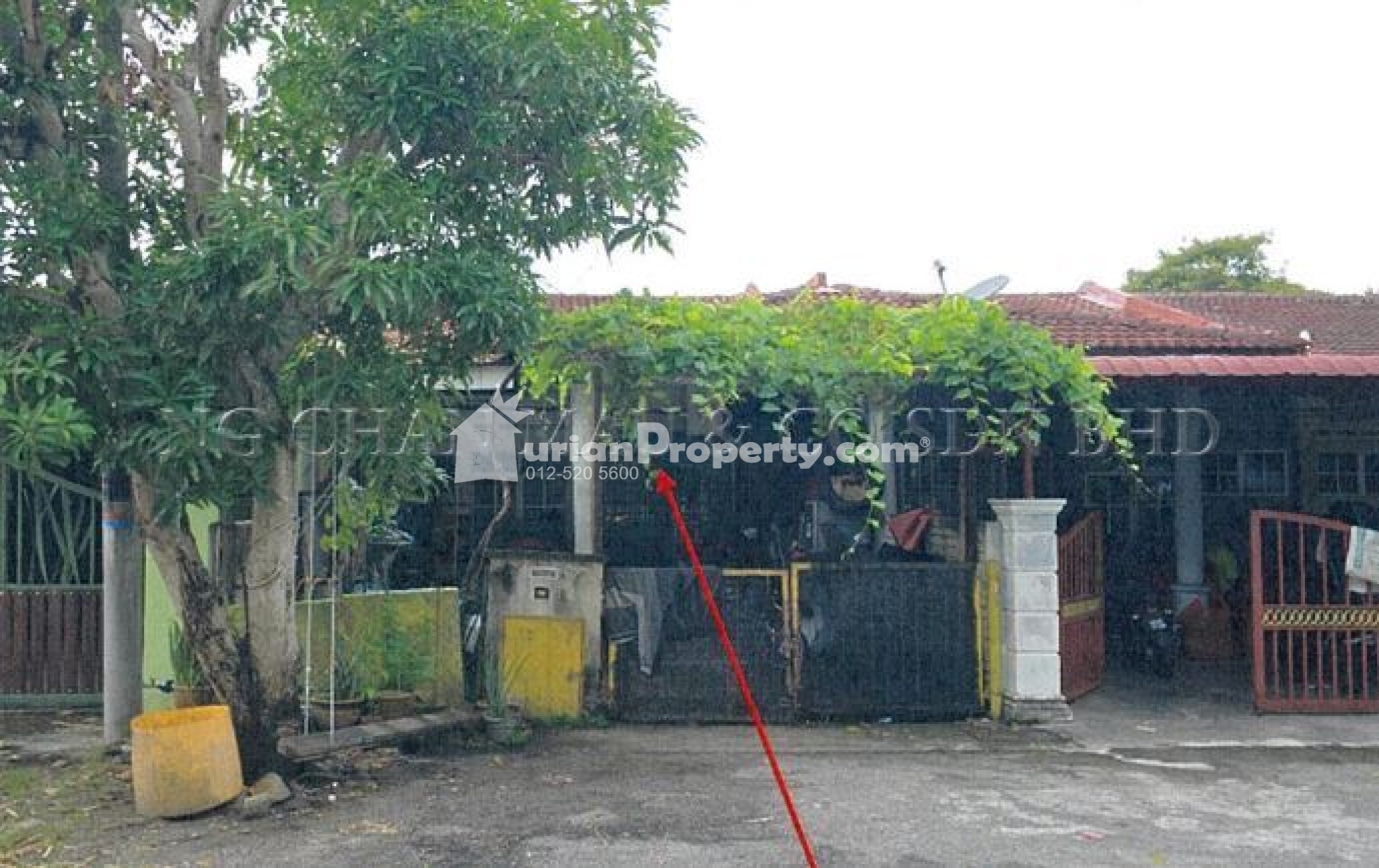 Terrace House For Auction at Taman Banting Baru