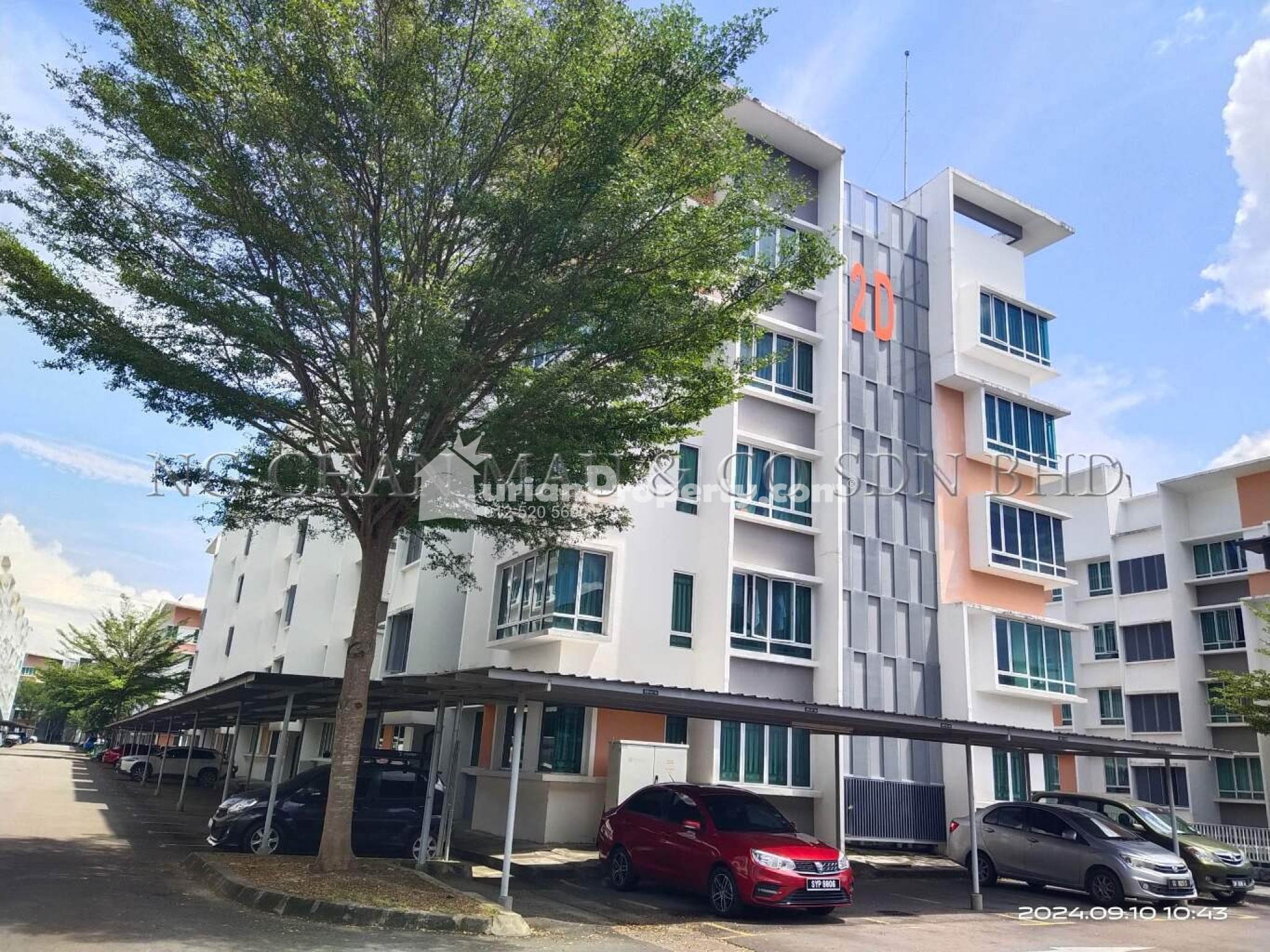 Apartment For Auction at University Utama Condominium