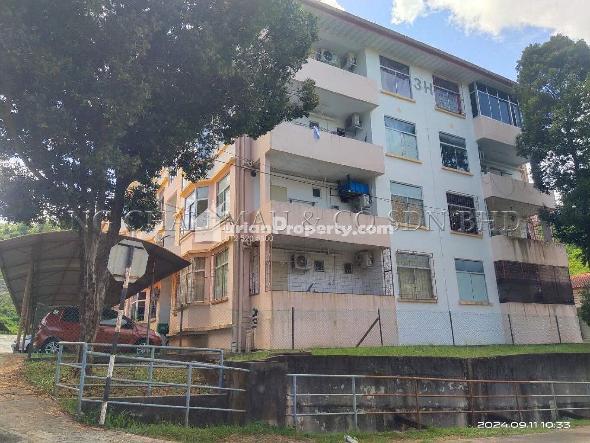 Apartment For Auction at Country Heights Apartments 3