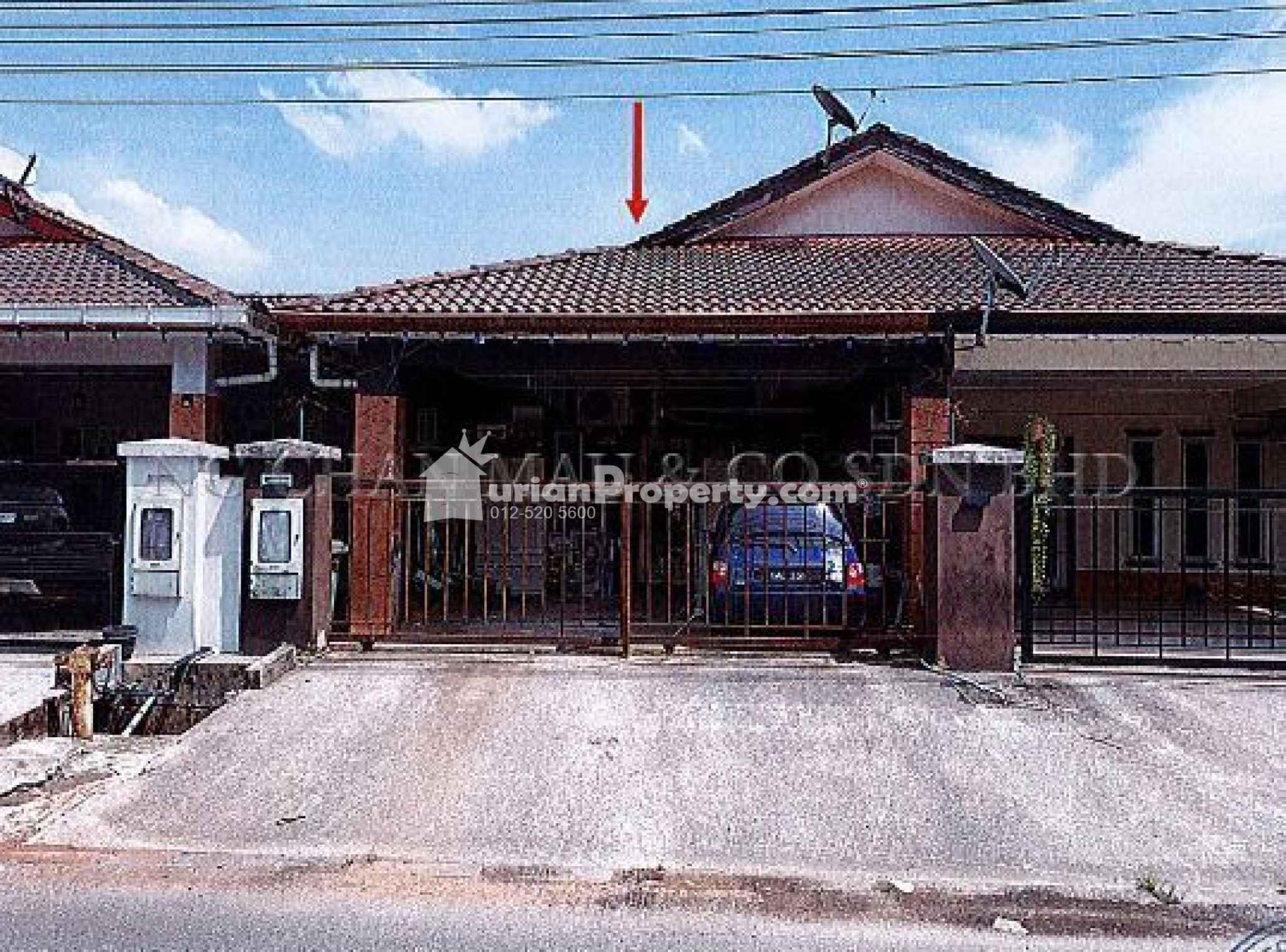 Terrace House For Auction at Samariang Aman