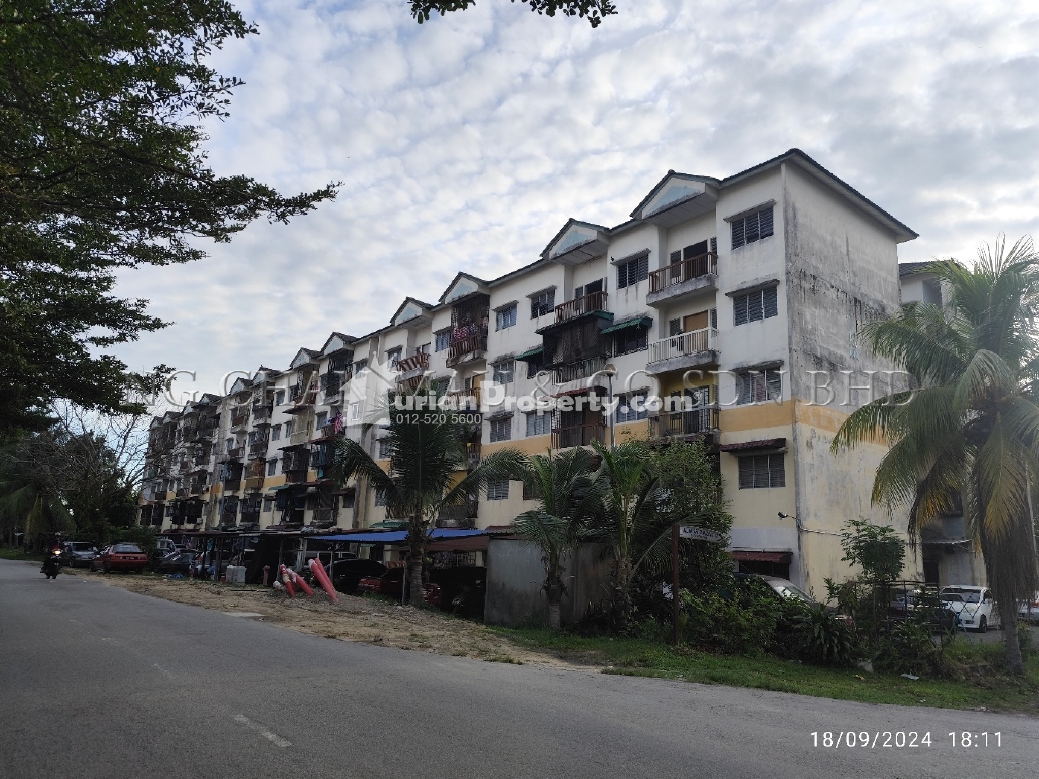 Apartment For Auction at Taman Sri Tanjung