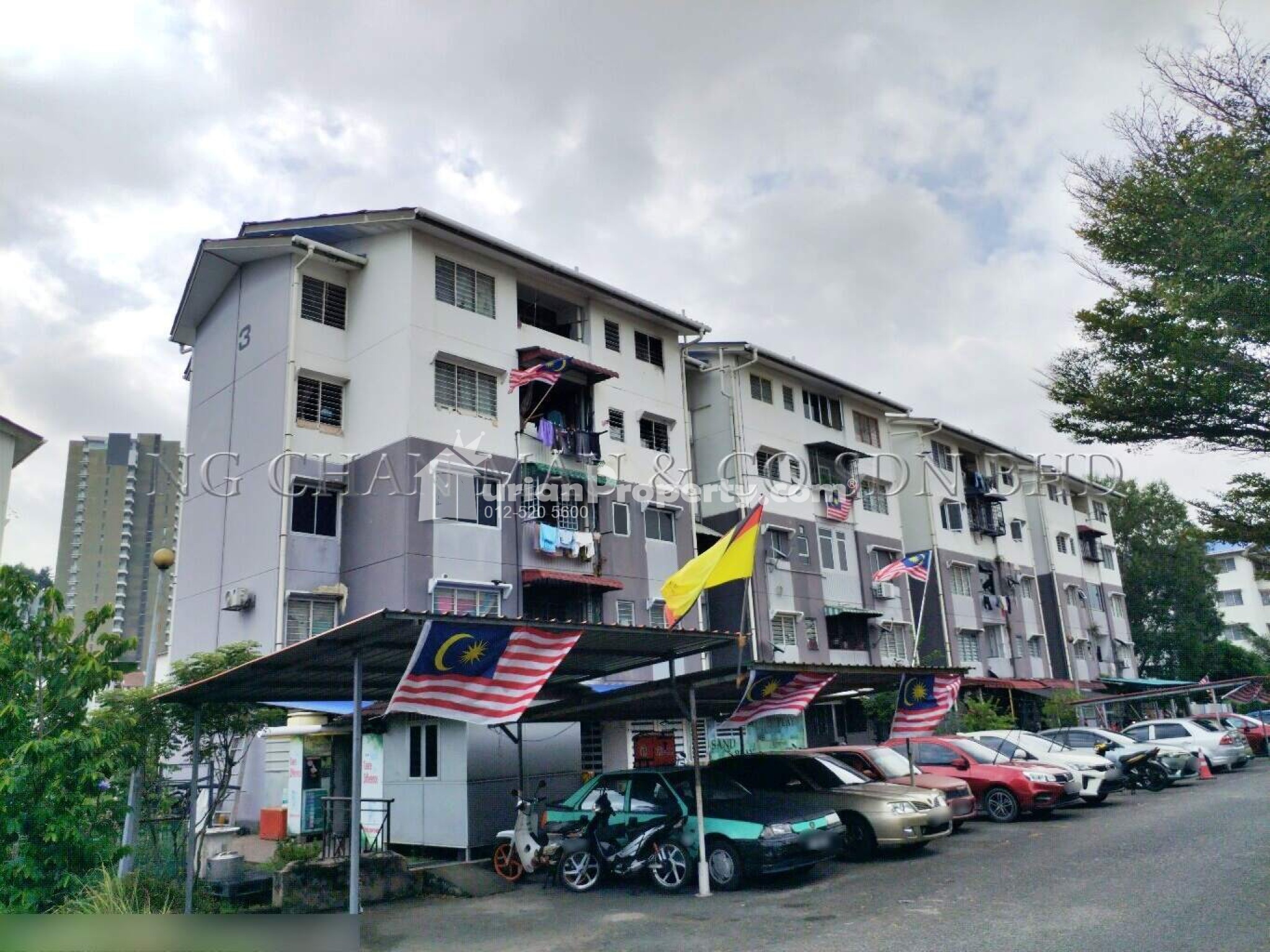 Apartment For Auction at Pangsapuri PKNS Seri Kembangan