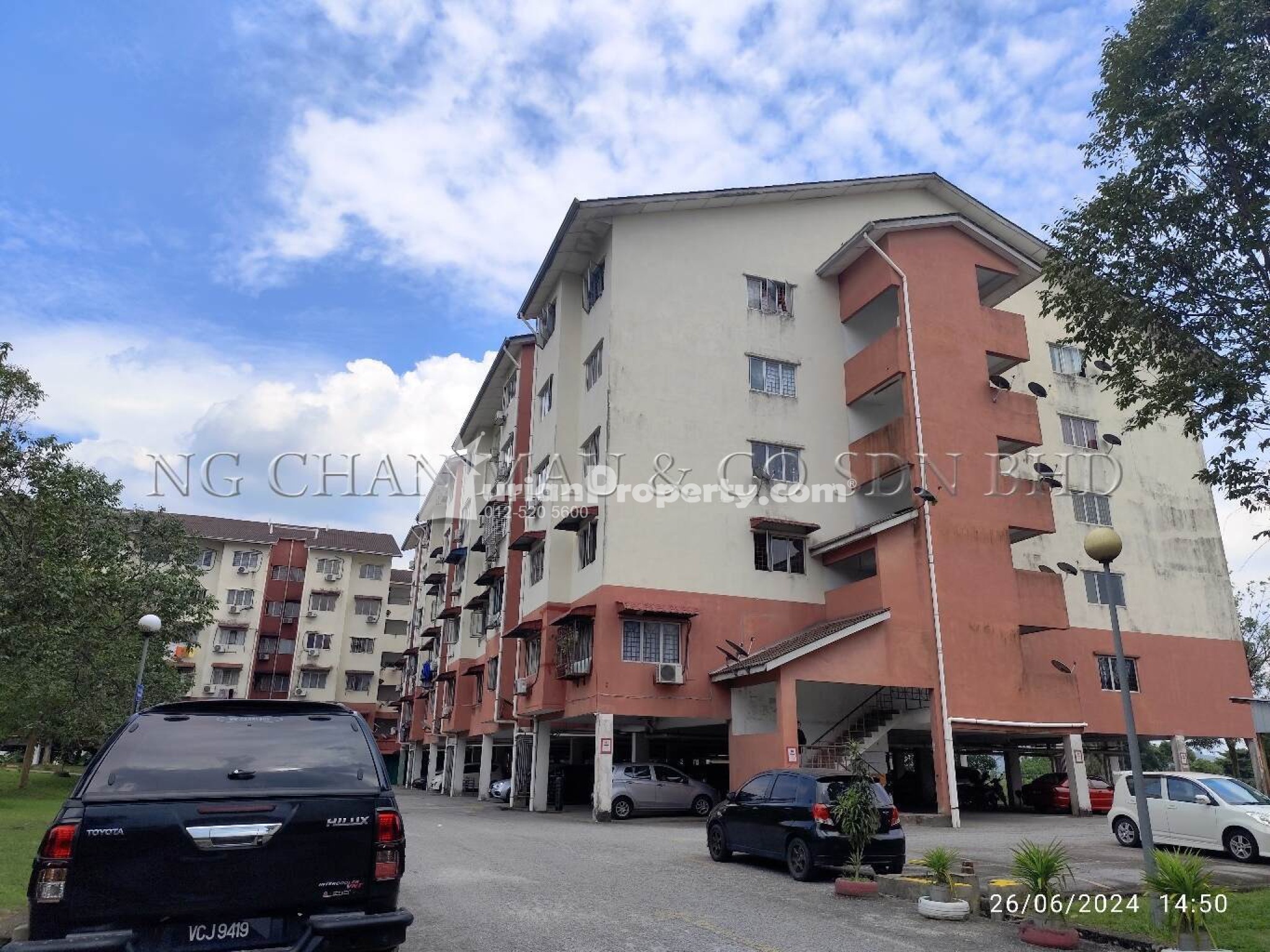 Flat For Auction at Pangsapuri Taman Bukit Rawang Putra