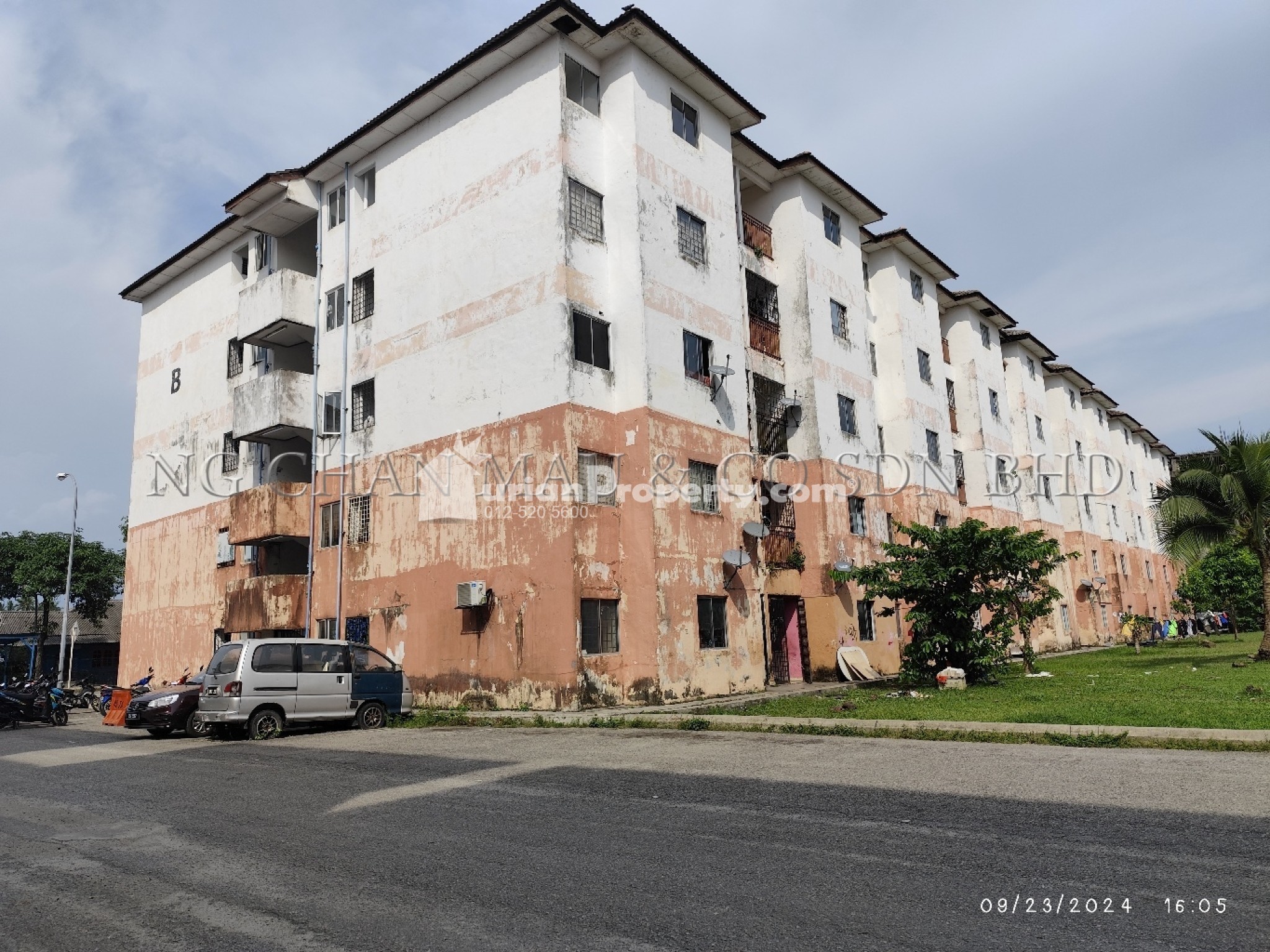 Apartment For Auction at Taman Sri Nelayan Flat