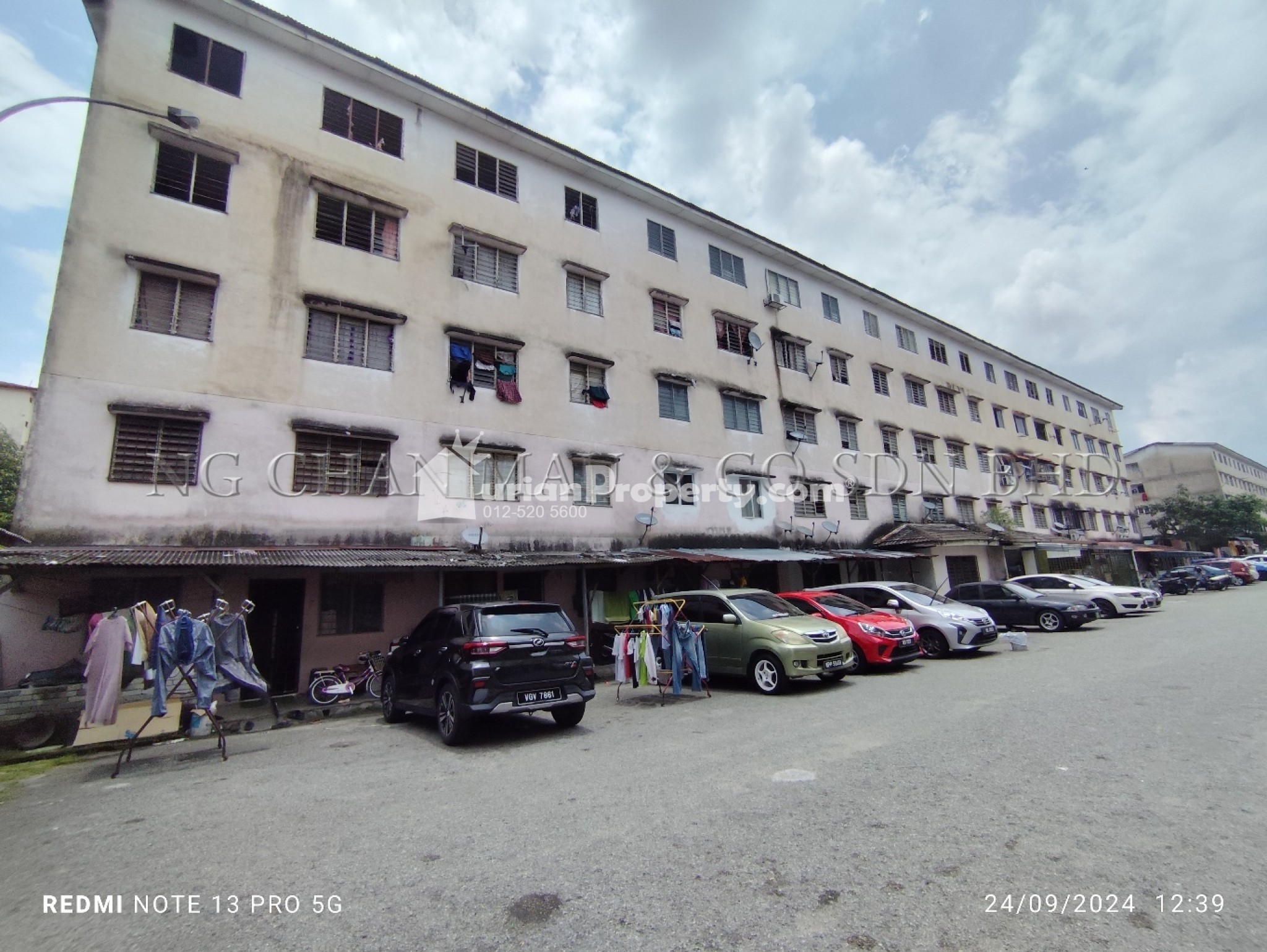 Apartment For Auction at Dahlia Apartments