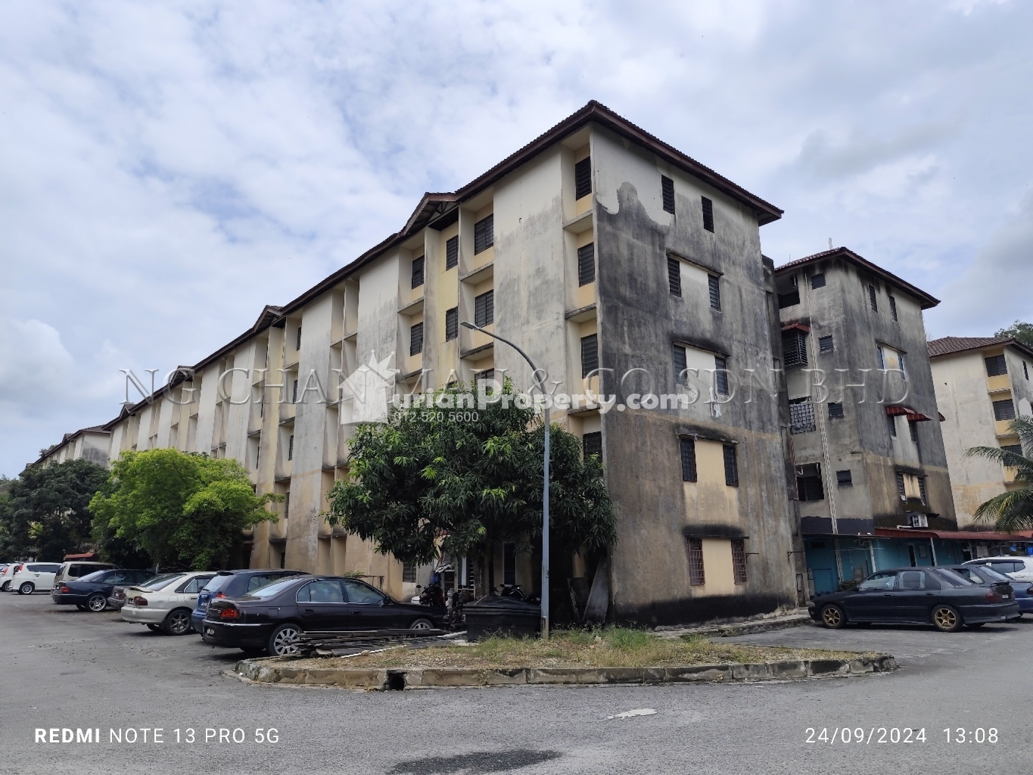 Apartment For Auction at Seri Trompet Apartment