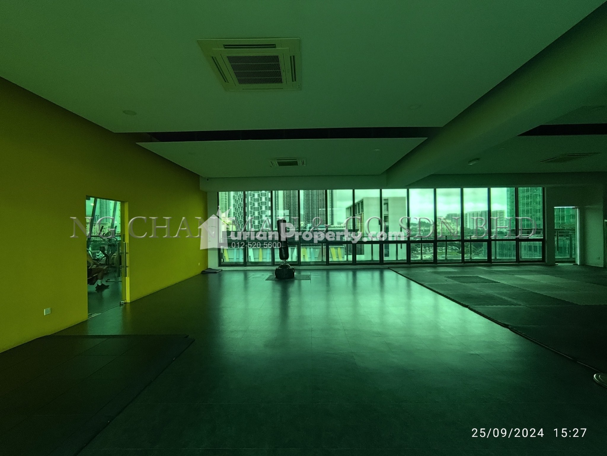Condo For Auction at Ascenda Residence @ SkyArena