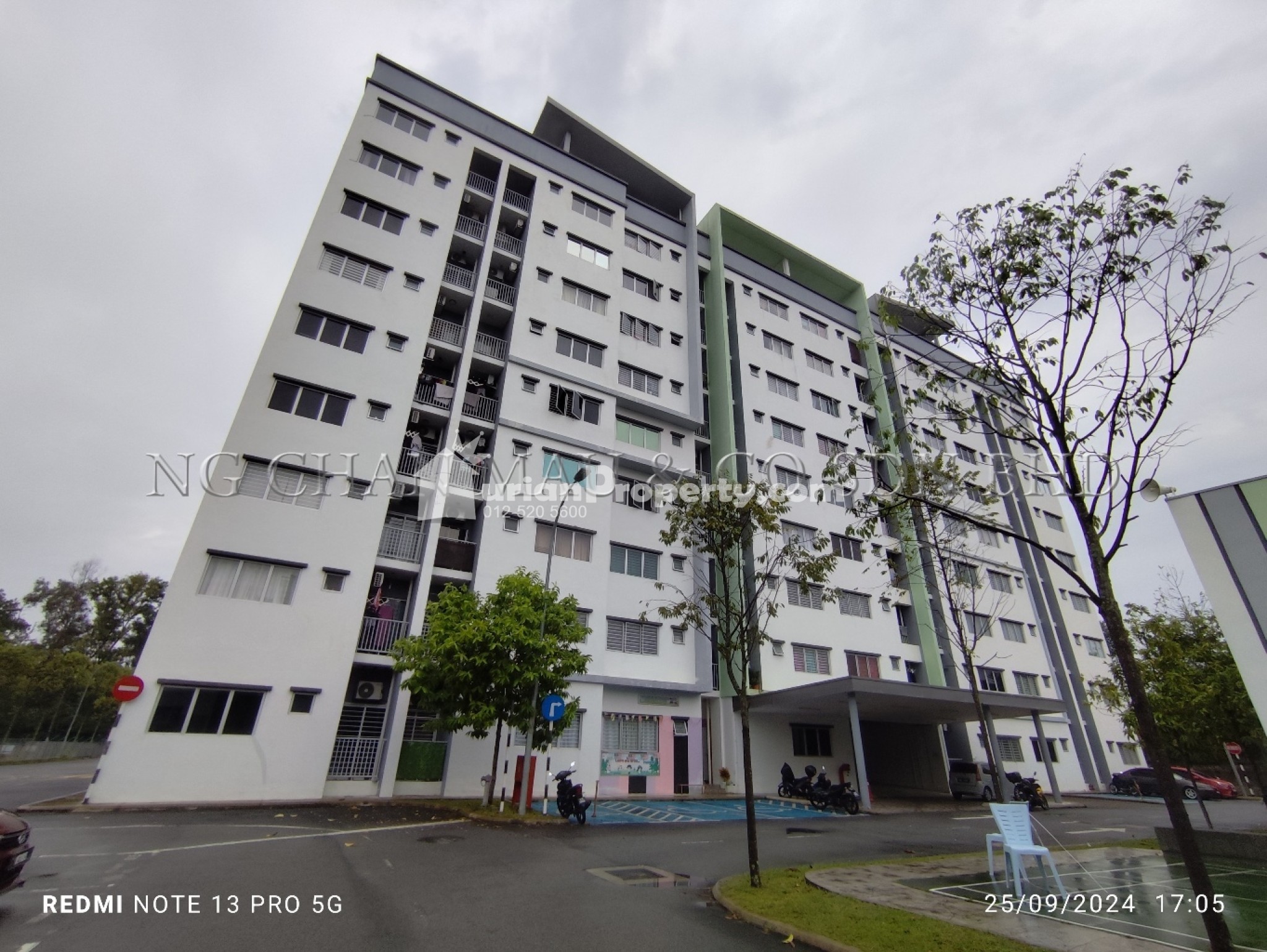 Apartment For Auction at Pangsapuri Sutera Bayu