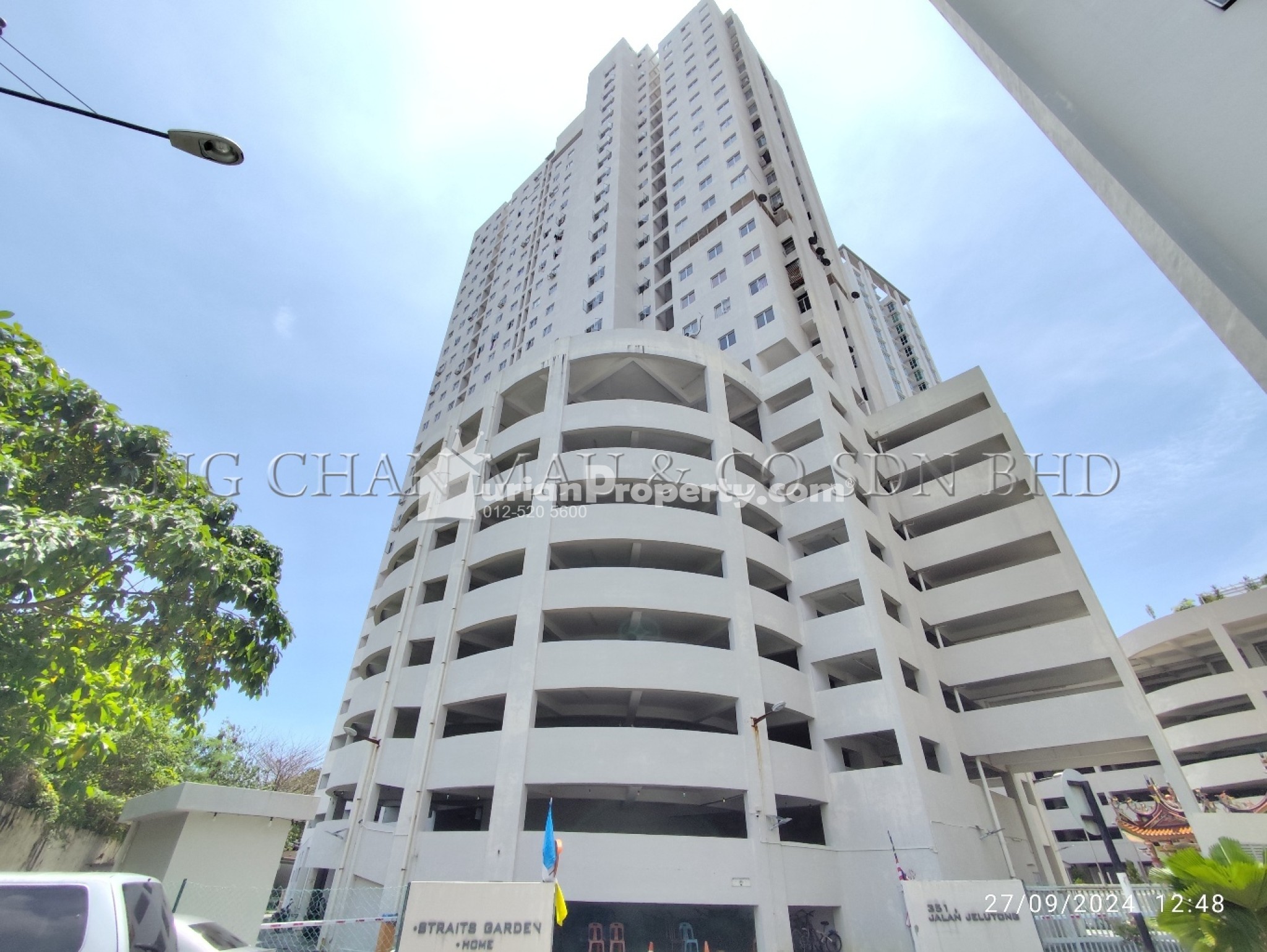 Condo For Auction at Straits Garden