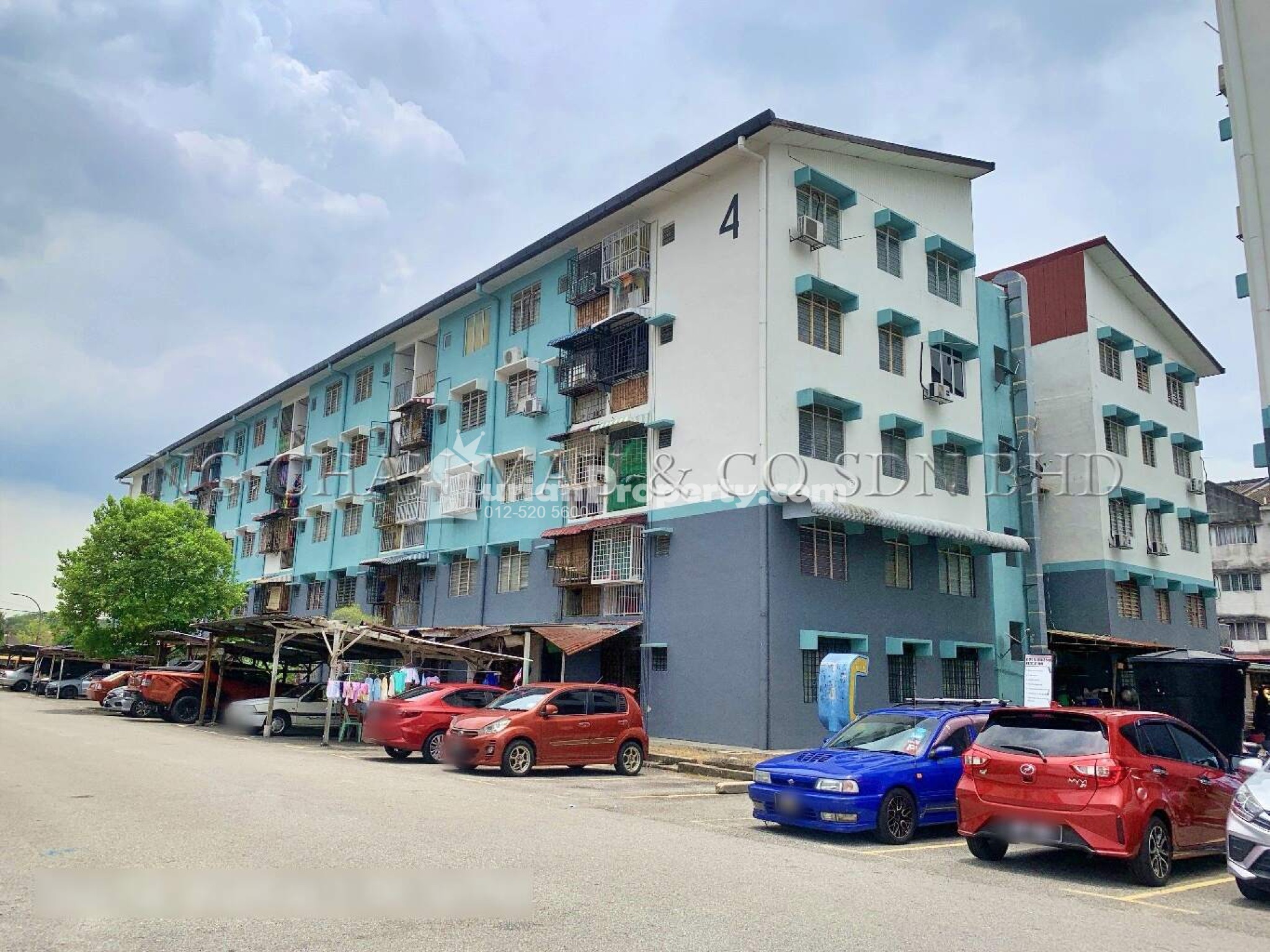 Flat For Auction at Taman Sri Serdang