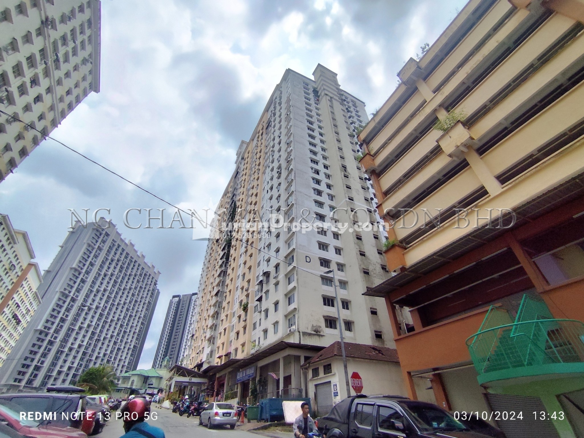 Apartment For Auction at Flora Damansara Apartment