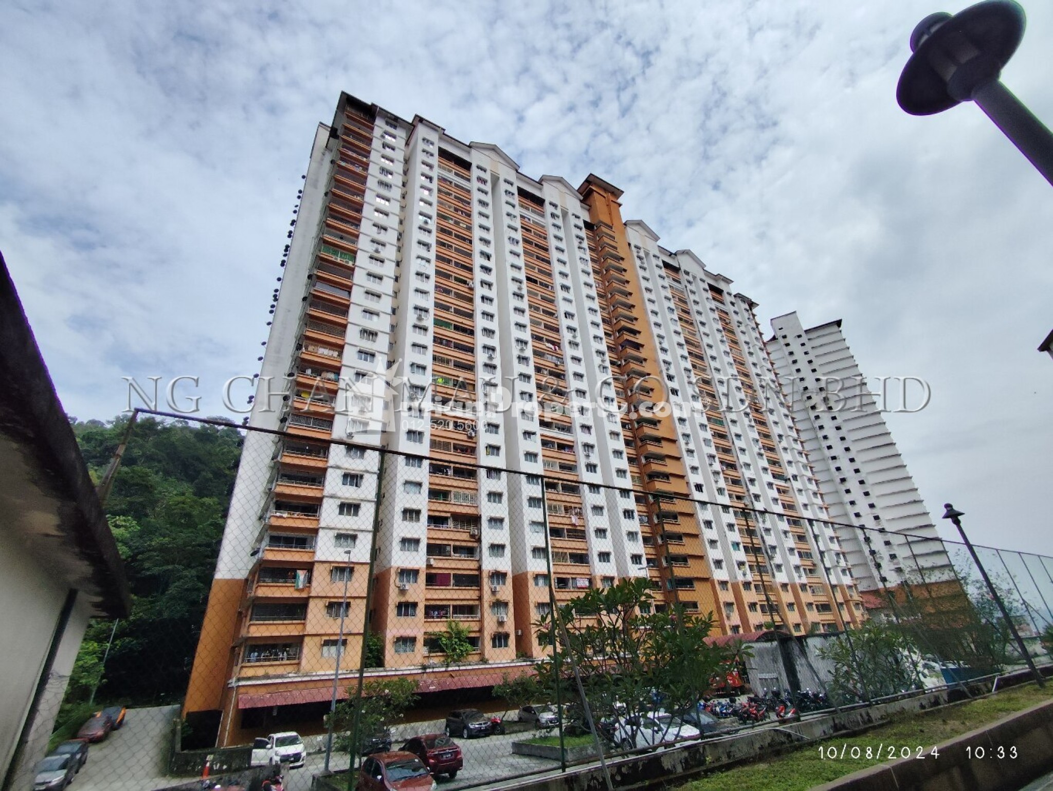 Apartment For Auction at Flora Damansara Apartment