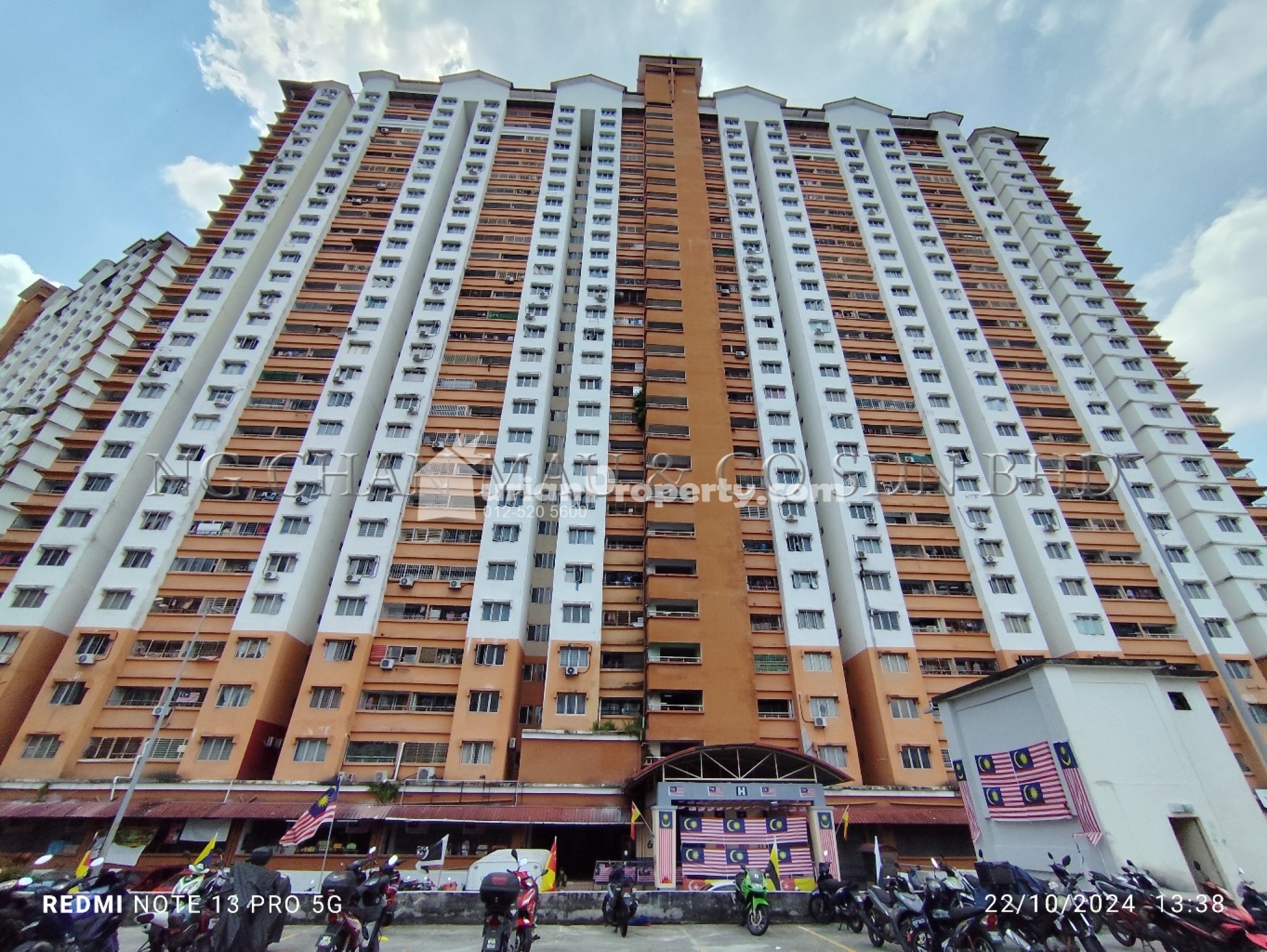 Apartment For Auction at Flora Damansara Apartment