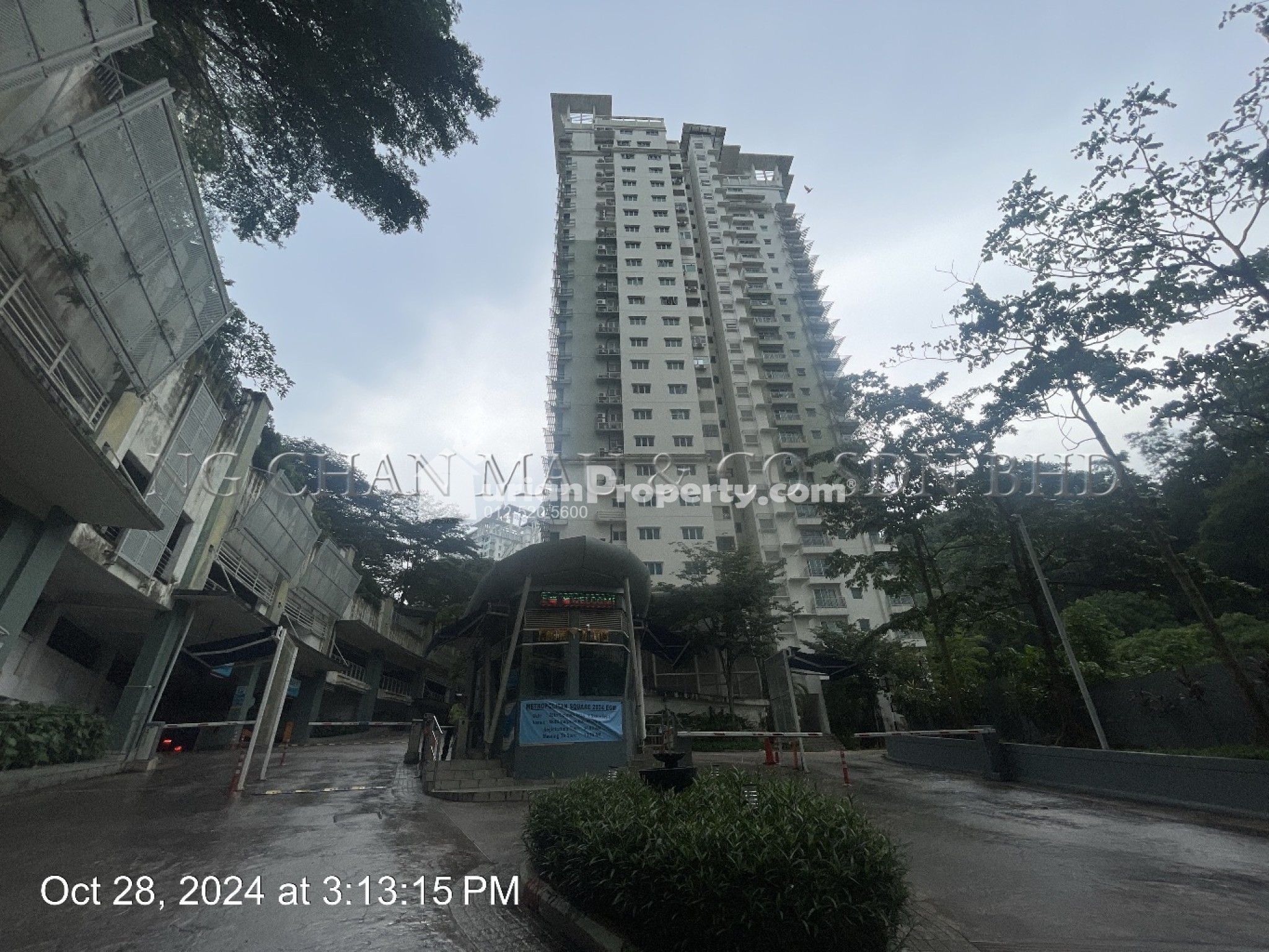 Condo For Auction at Metropolitan Square