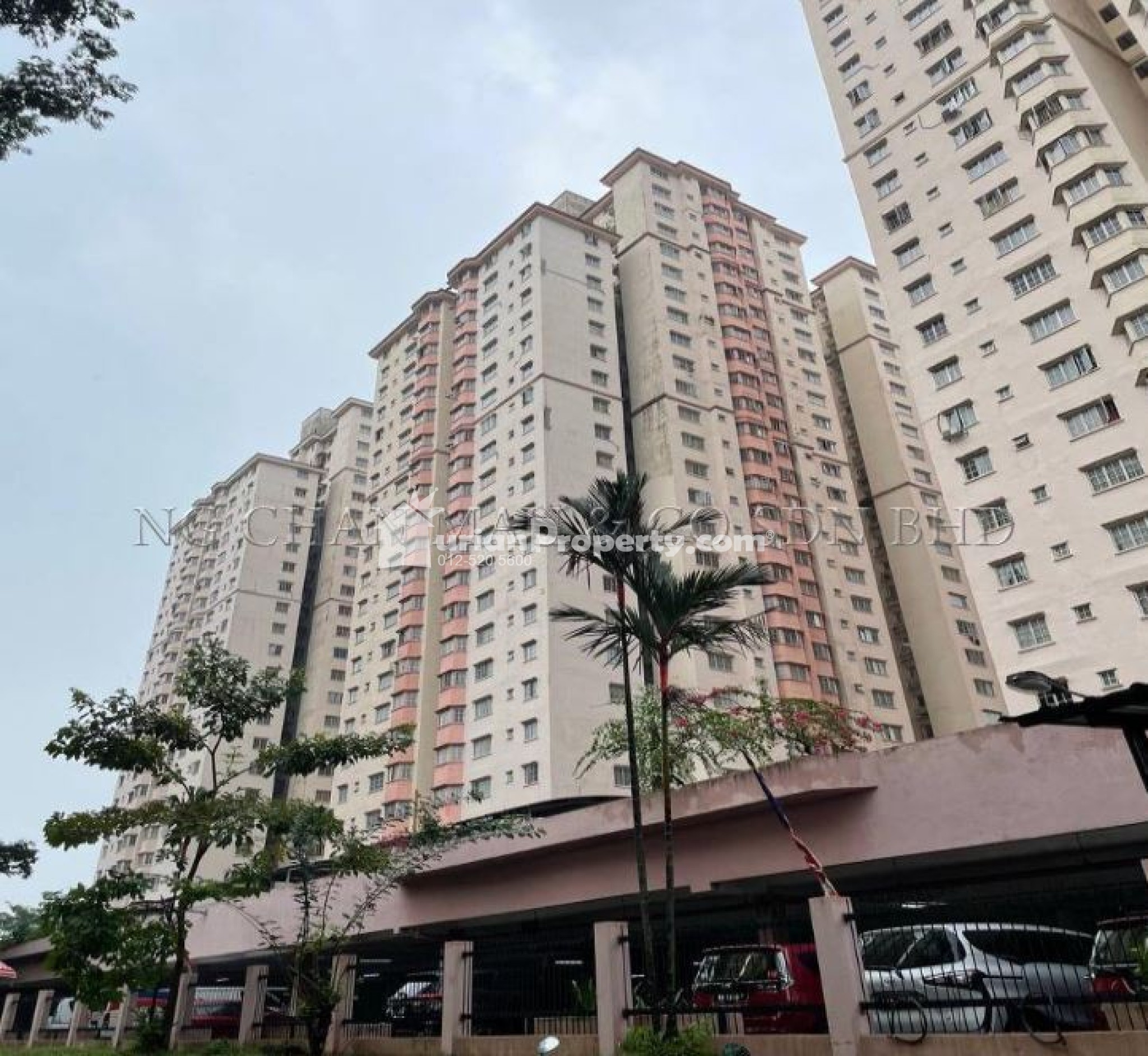 Apartment For Auction at Mawar Apartment