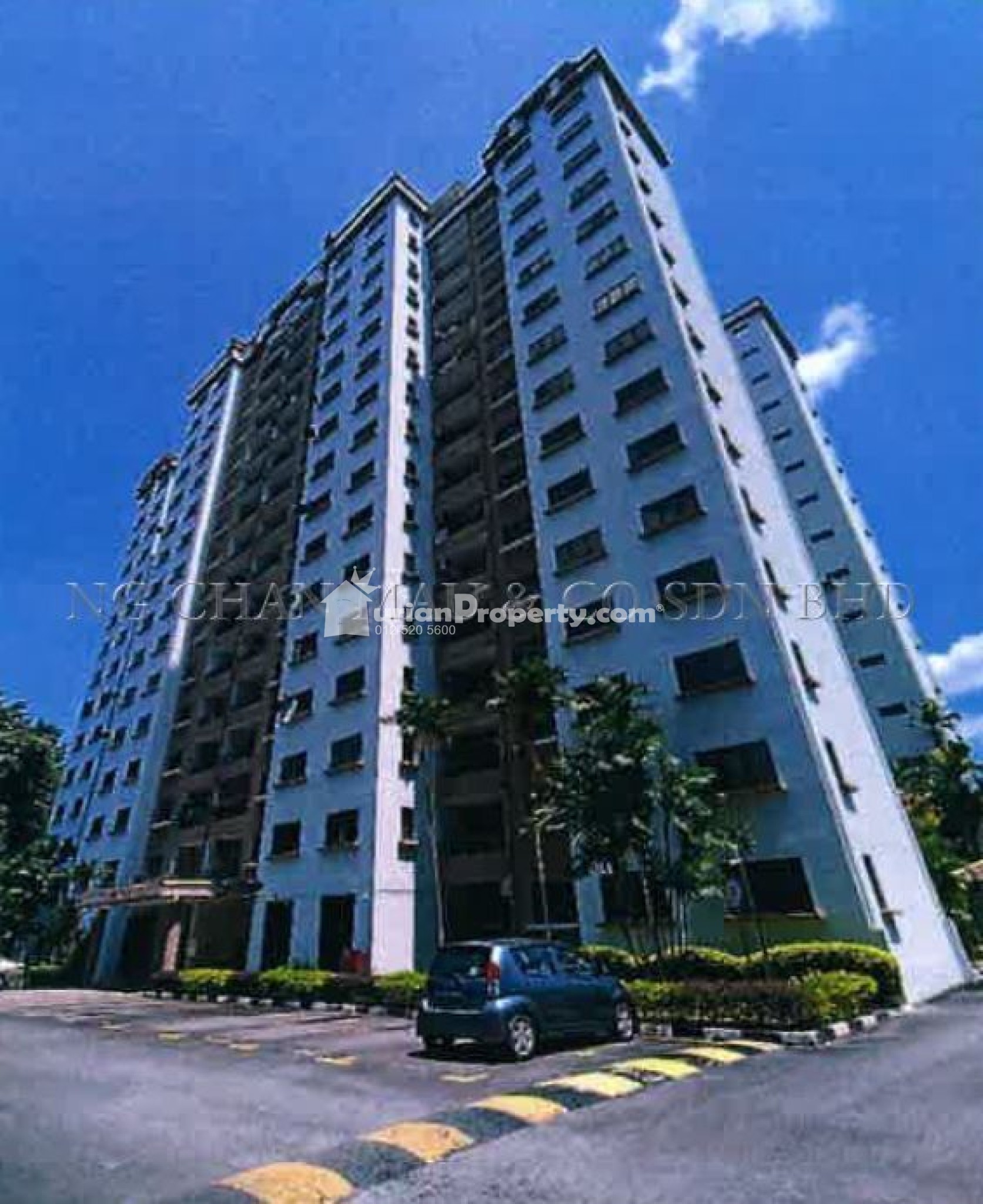 Condo For Auction at Pearl Garden