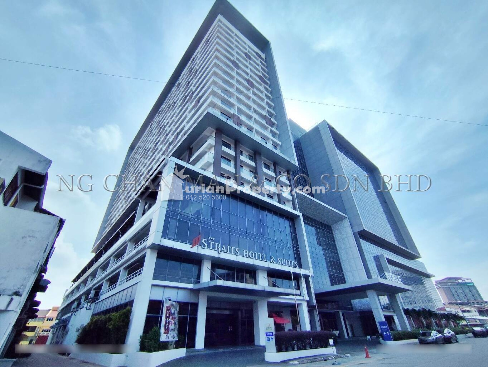 Serviced Residence For Auction at The Straits Residence