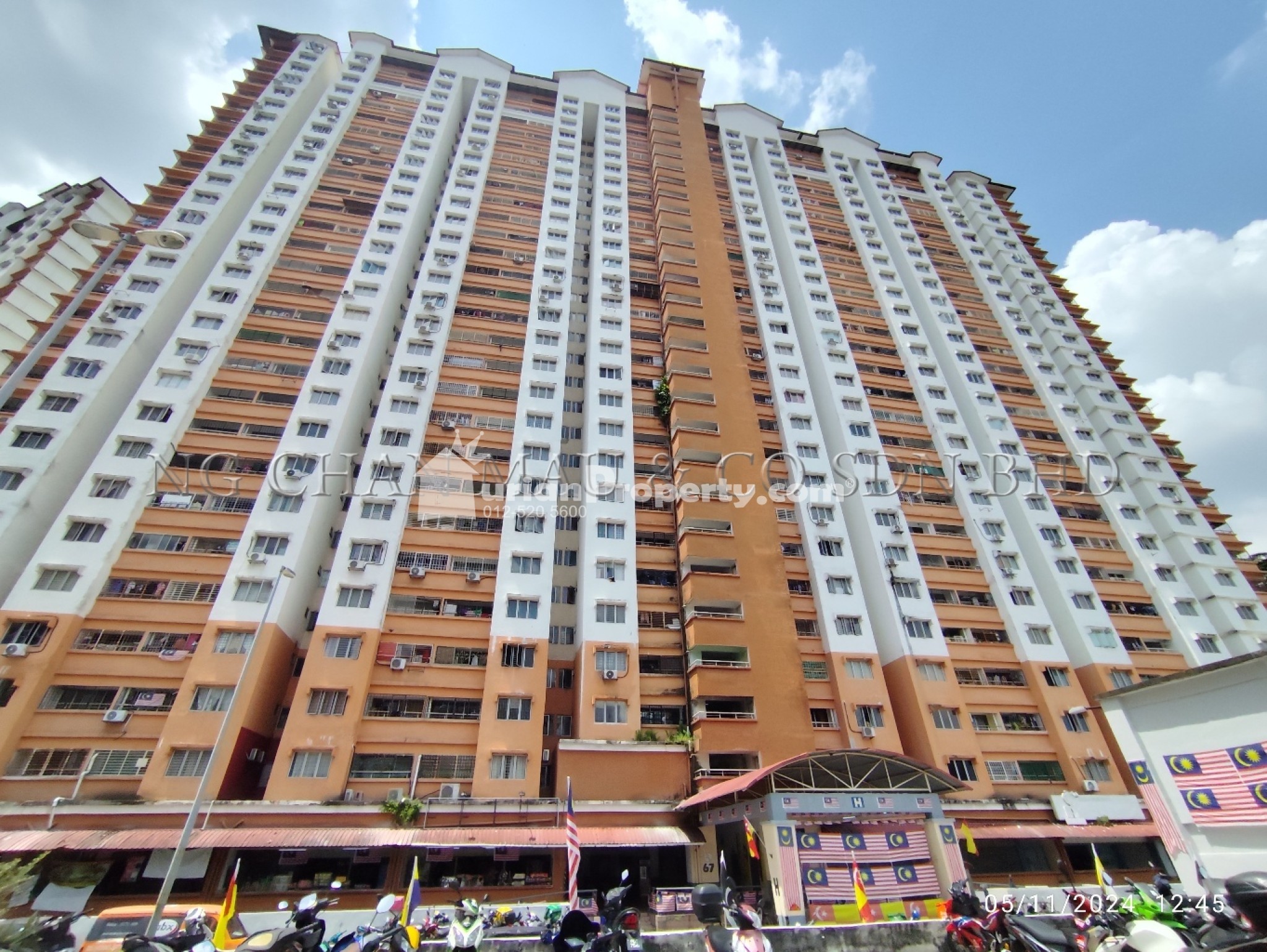 Apartment For Auction at Flora Damansara Apartment