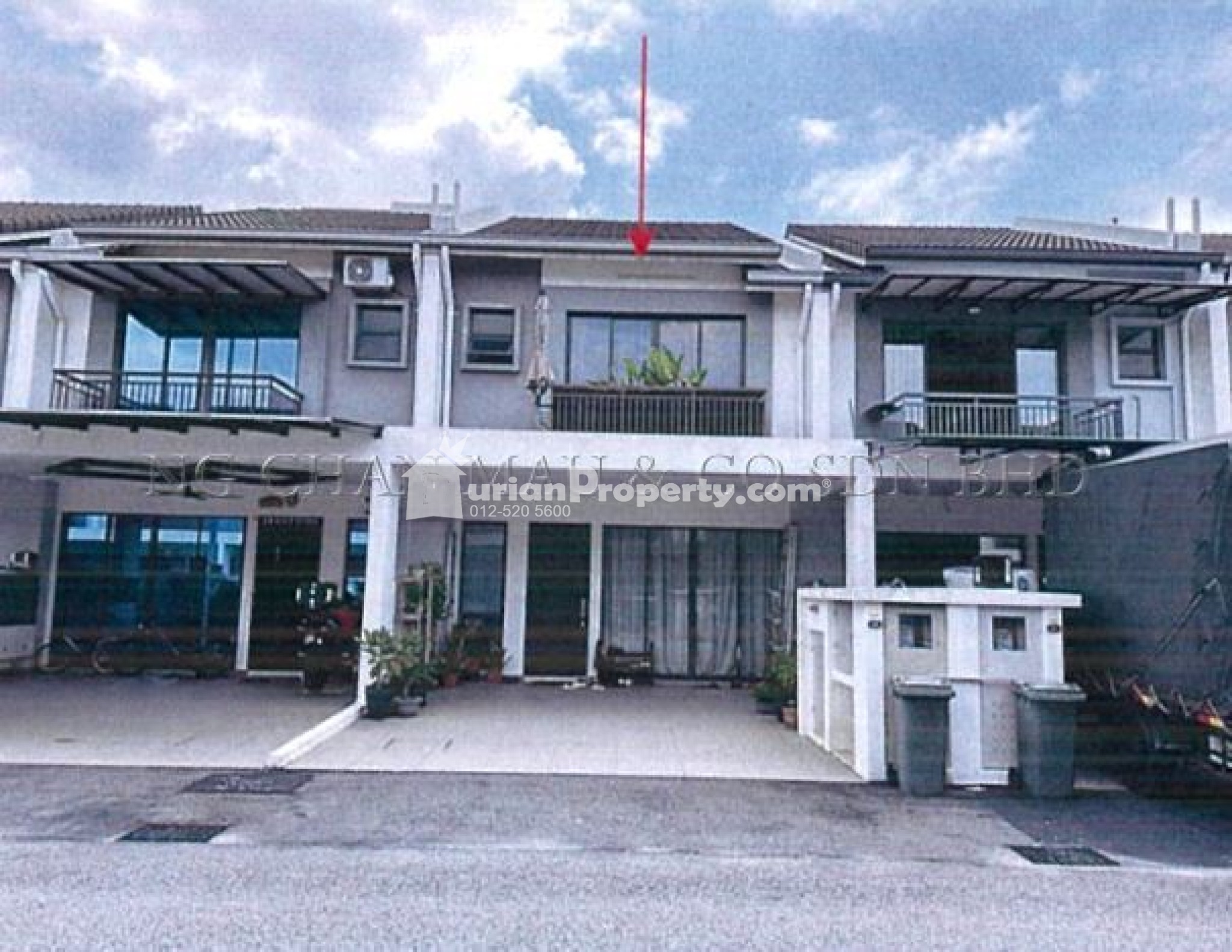 Terrace House For Auction at Diamond Residence