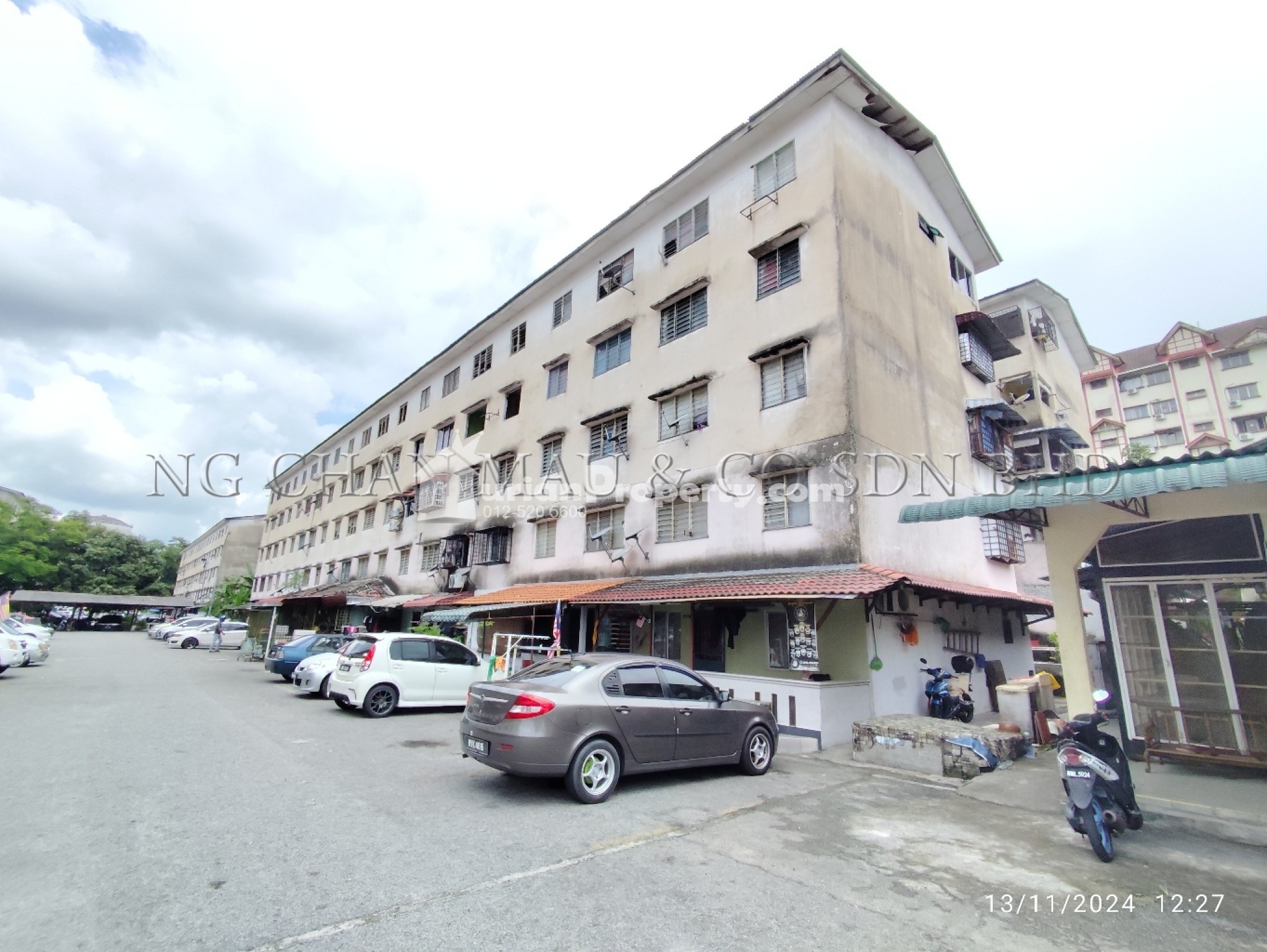 Apartment For Auction at Dahlia Apartments