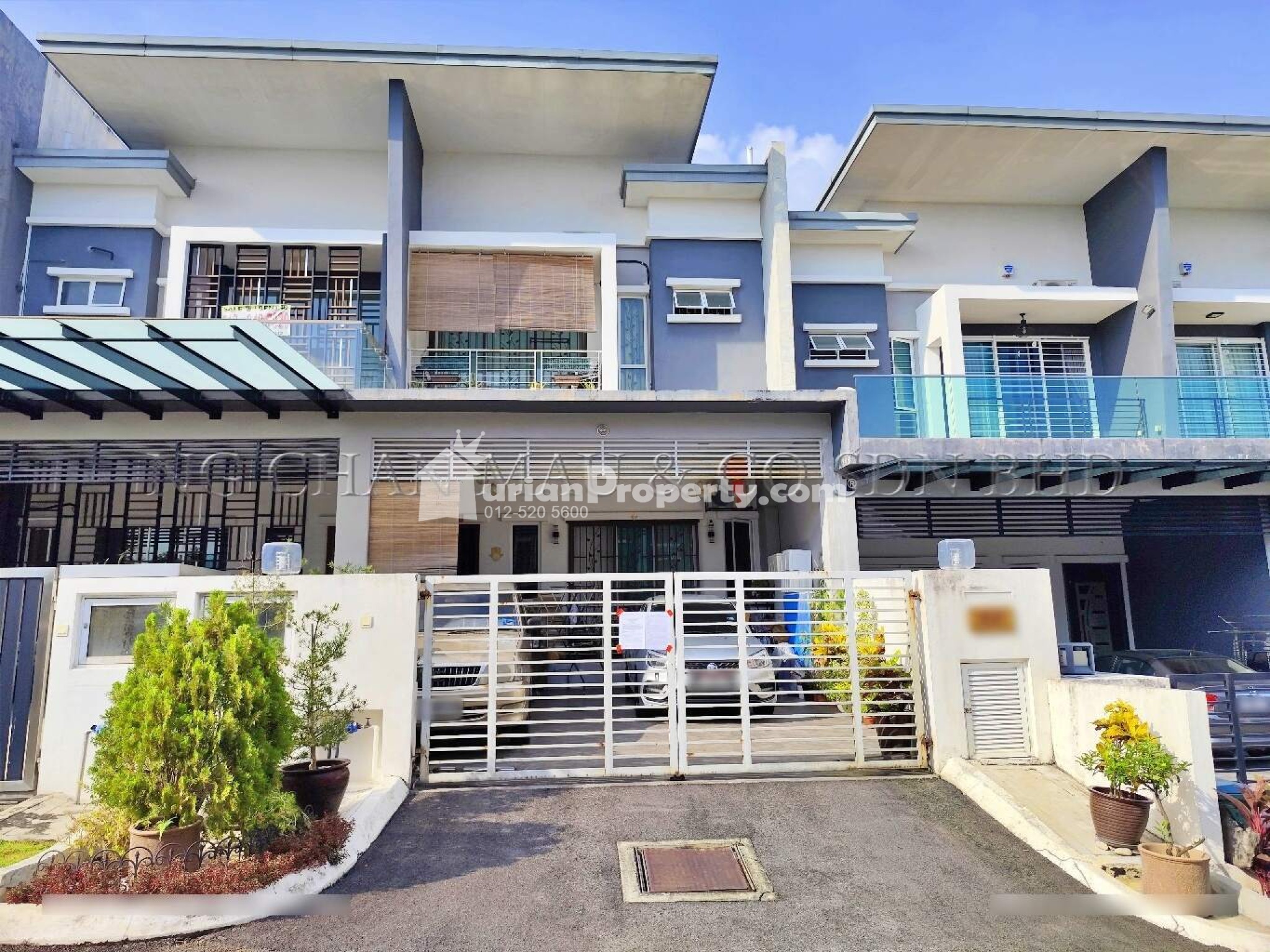 Terrace House For Auction at RidgeView Residences