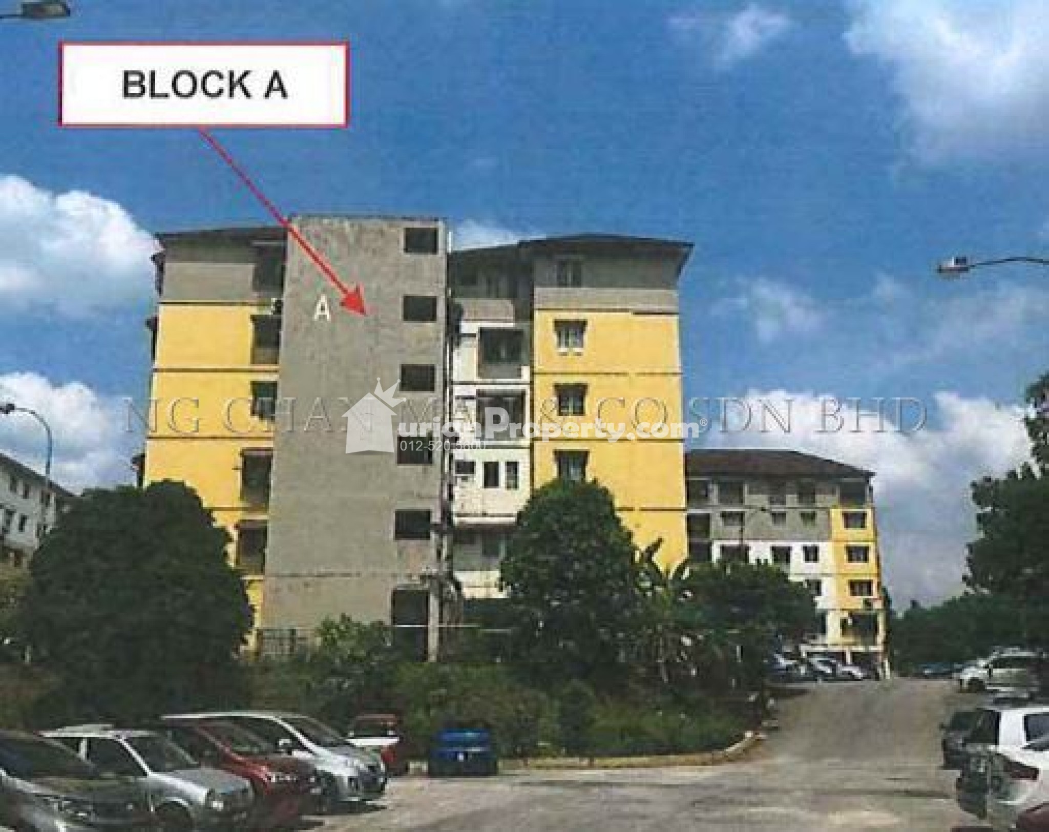 Apartment For Auction at Kemuning Apartment