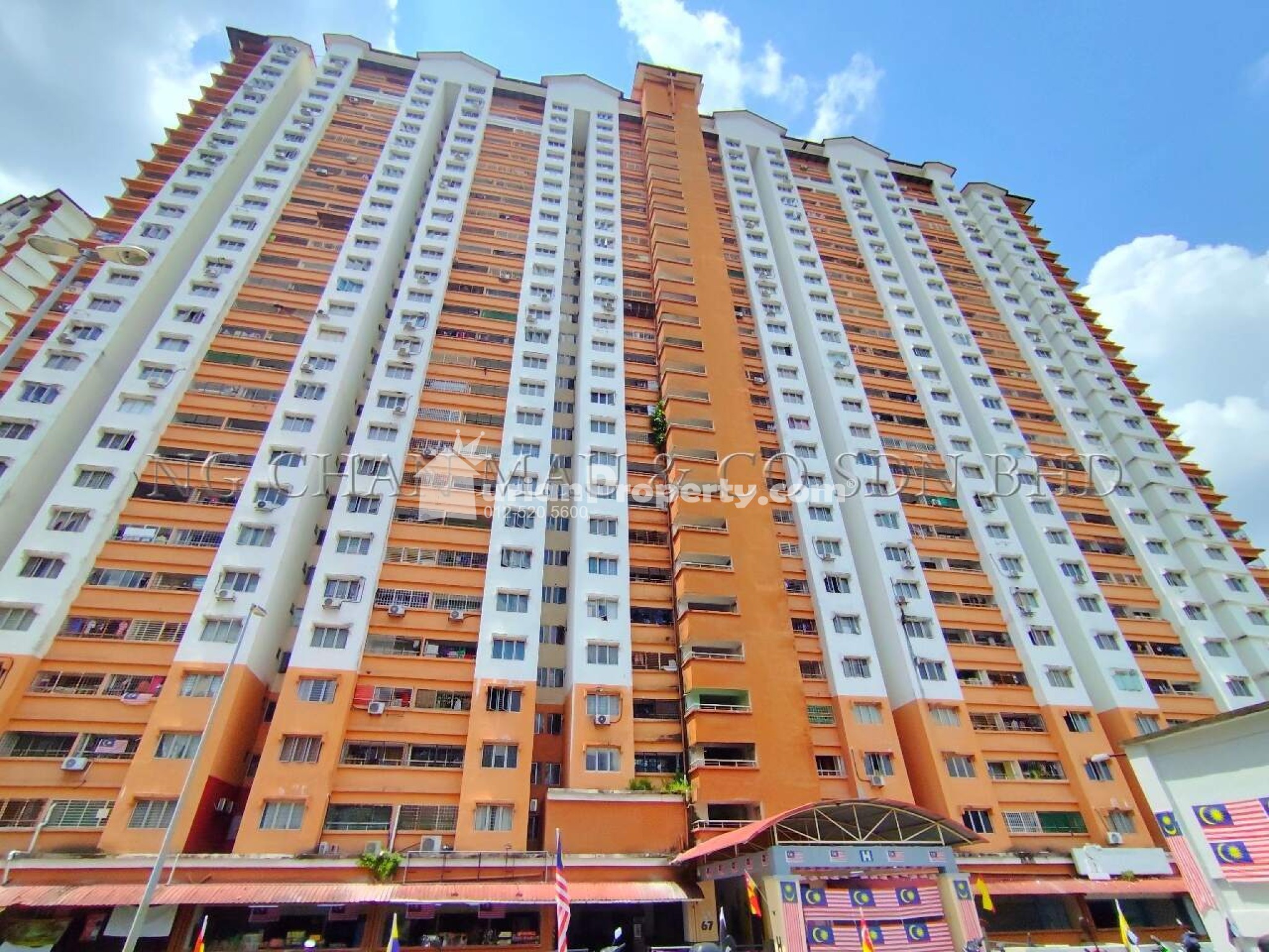 Apartment For Auction at Flora Damansara Apartment