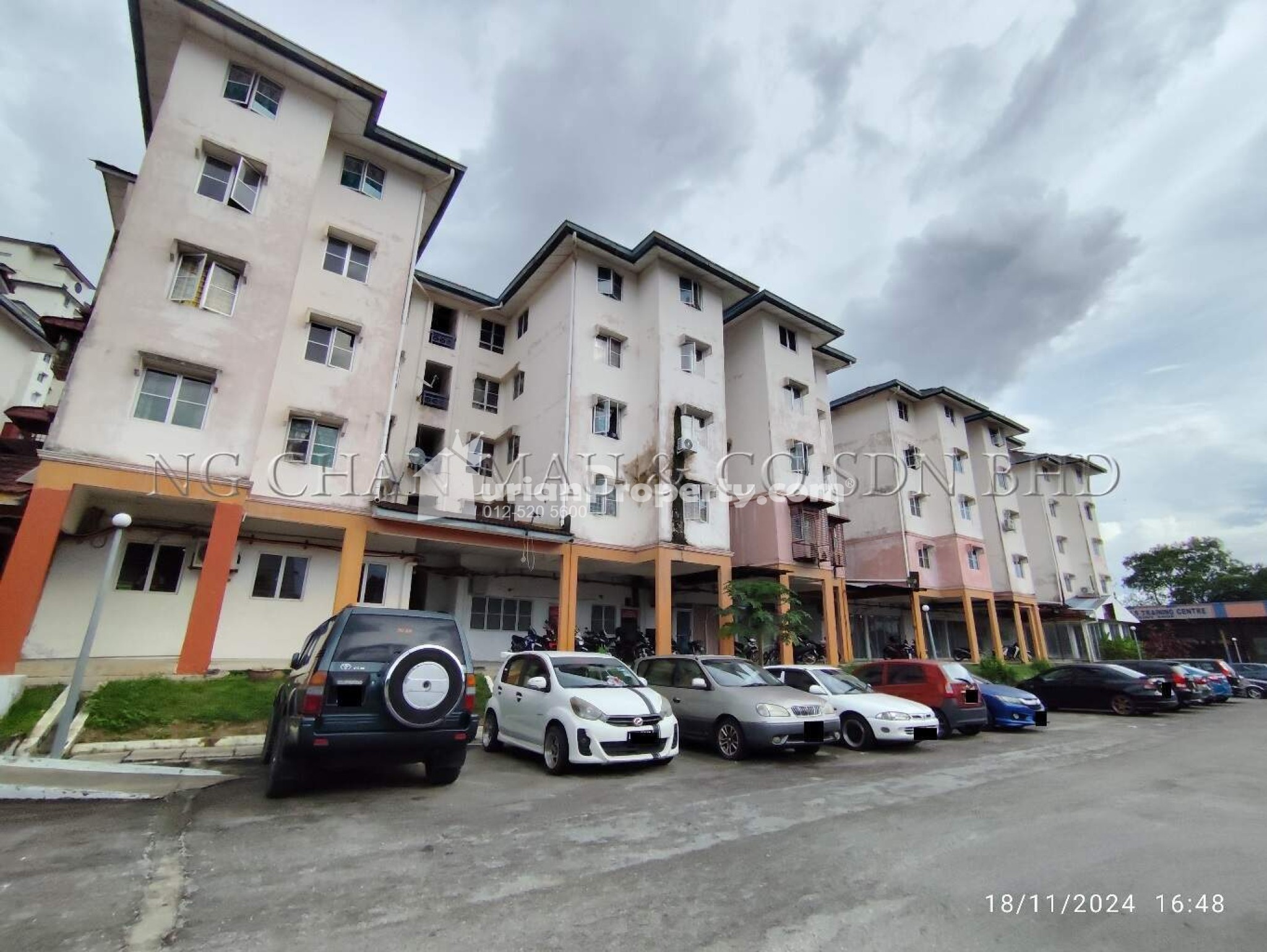 Retail Space For Auction at Apartment Buginvilla