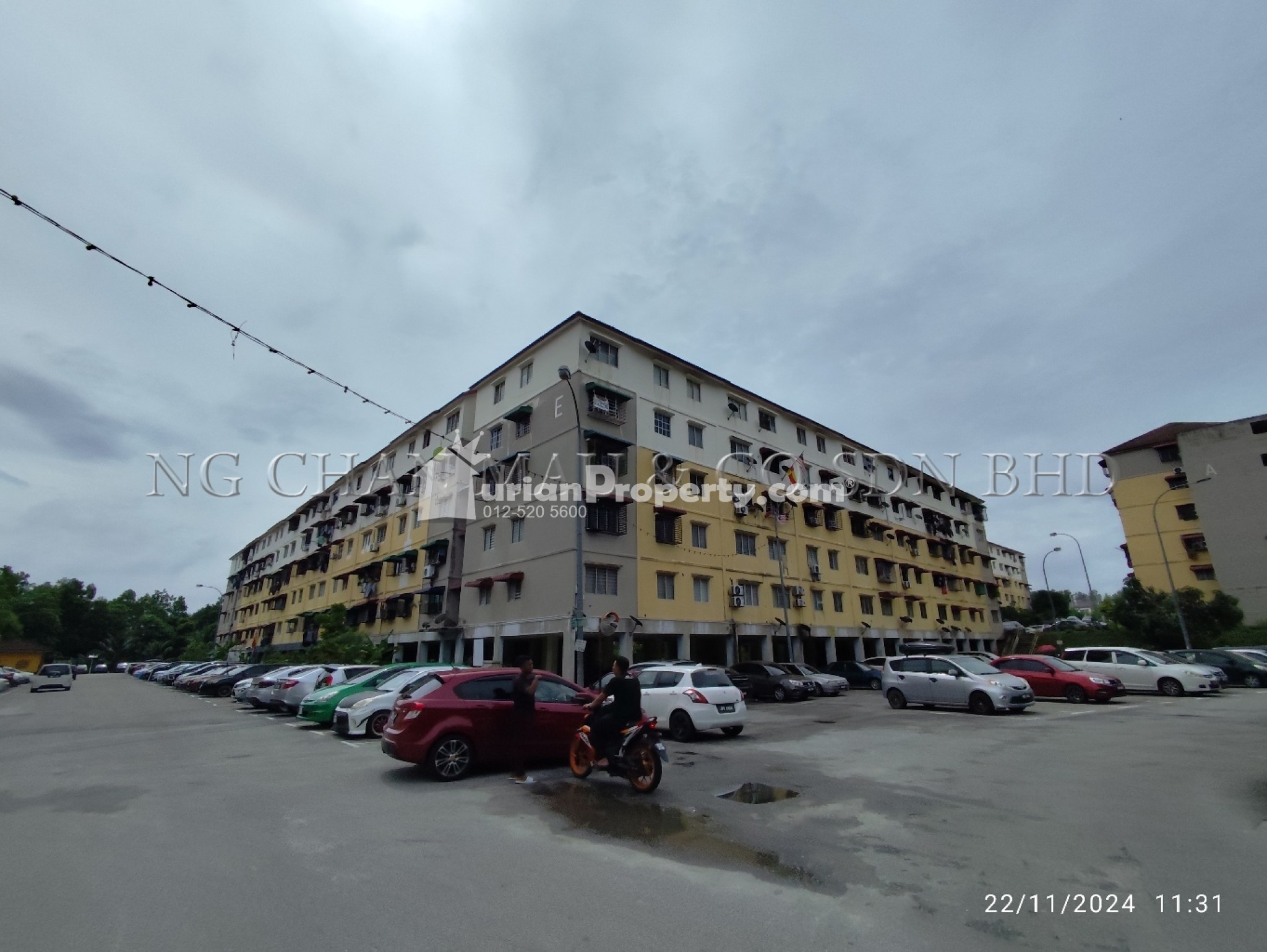 Flat For Auction at Kemuning Apartment