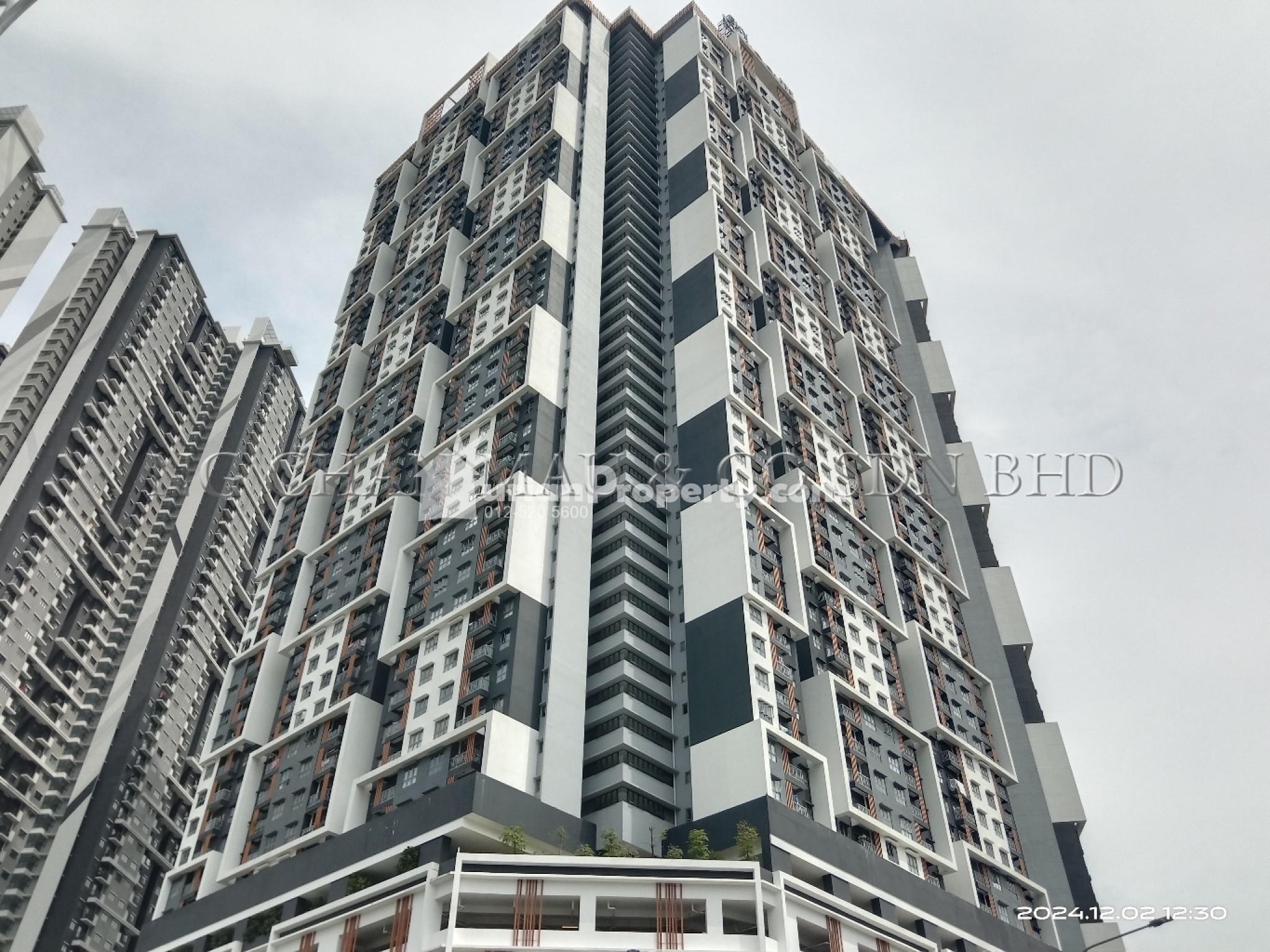 Condo For Auction at Sky Awani 3 Residence