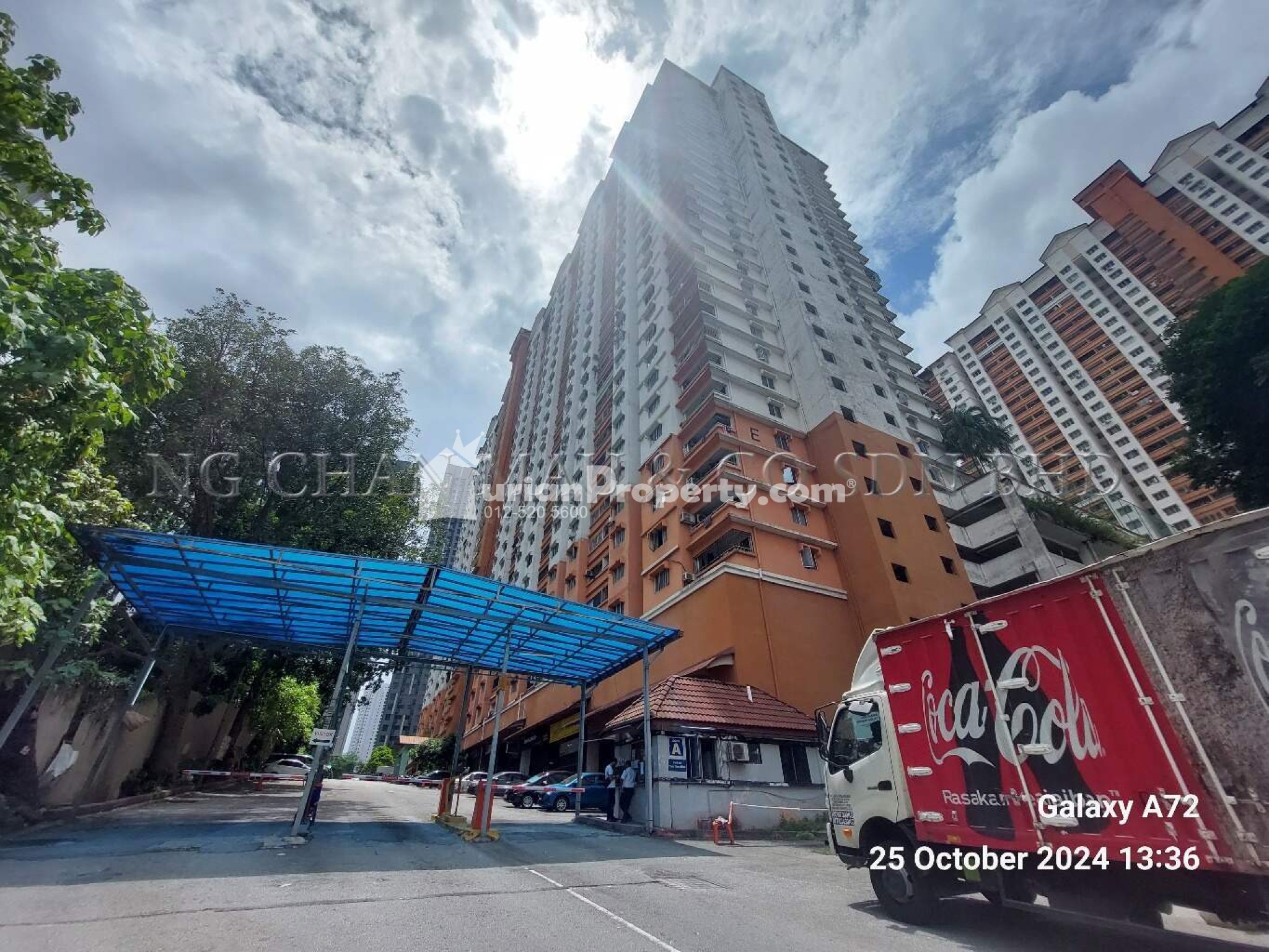 Apartment For Auction at Flora Damansara Apartment