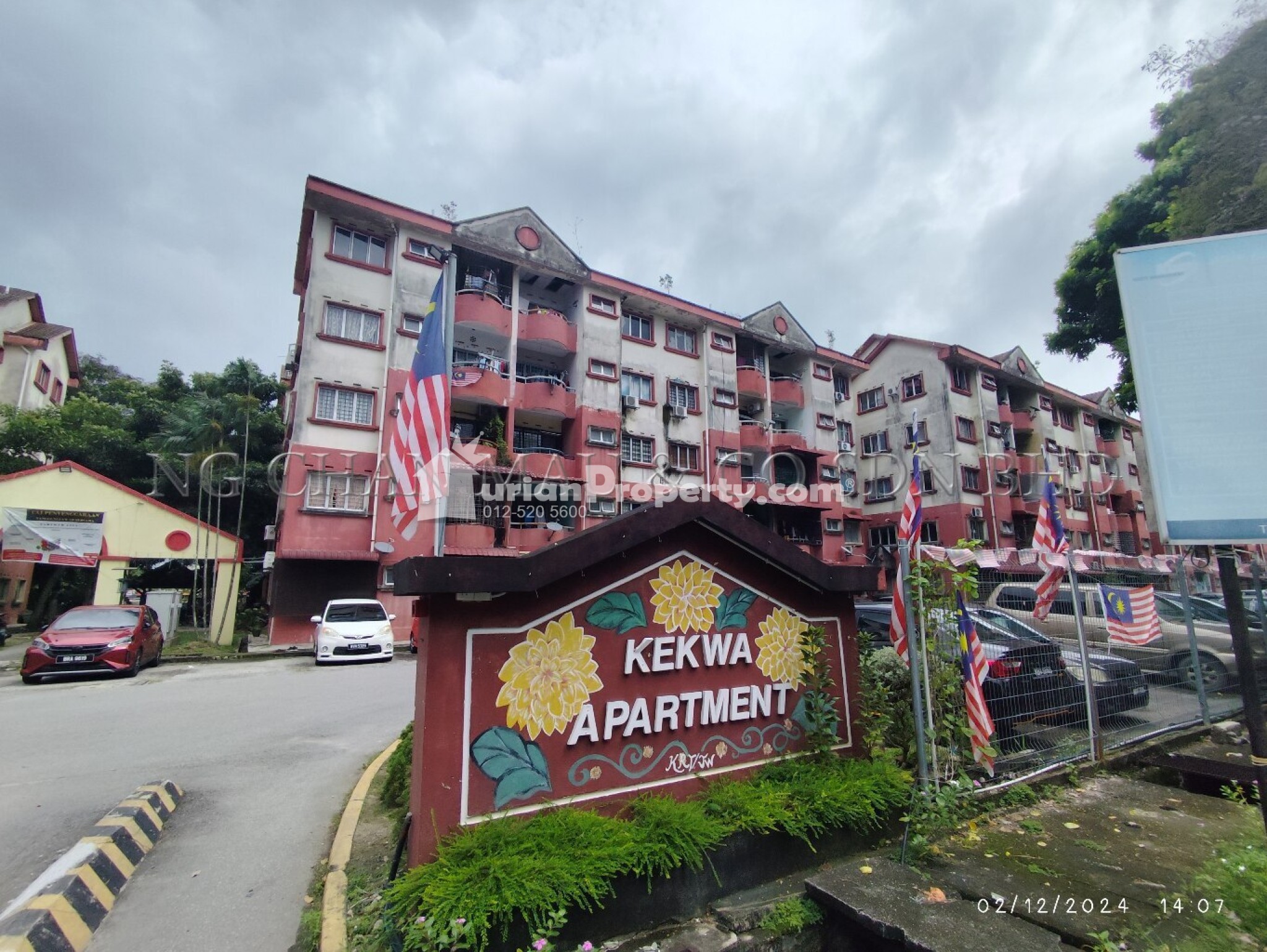 Apartment For Auction at Kekwa Apartment