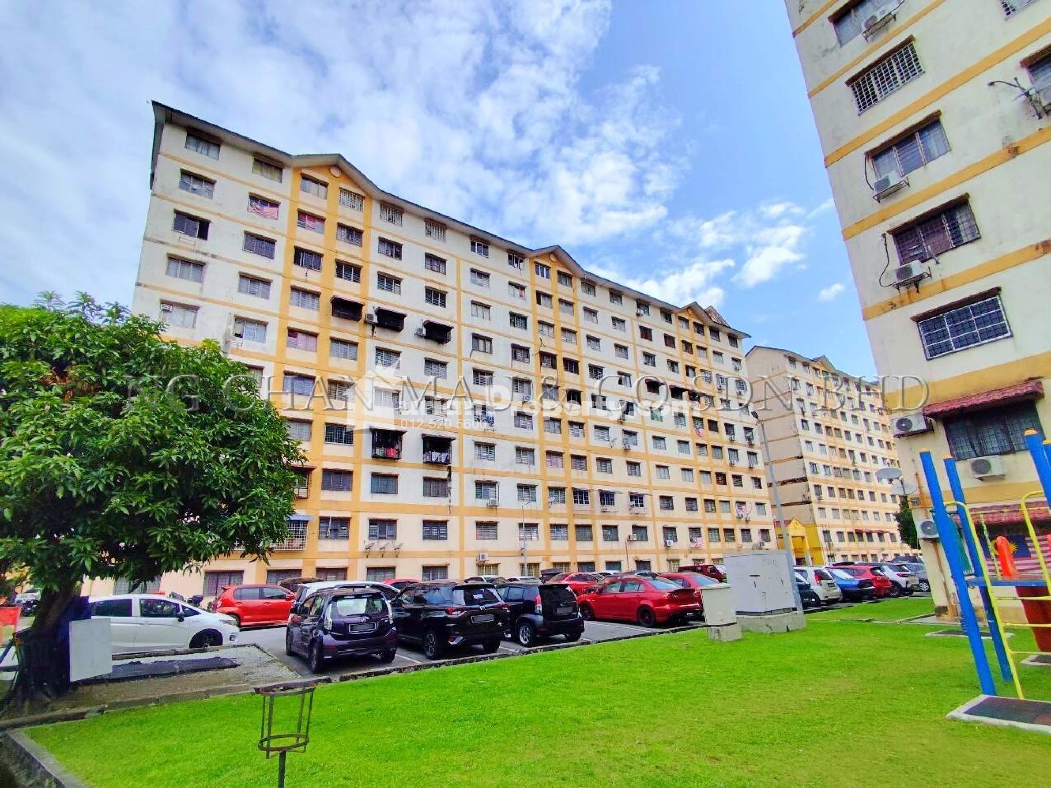 Apartment For Auction at Sri Tanjung Apartment