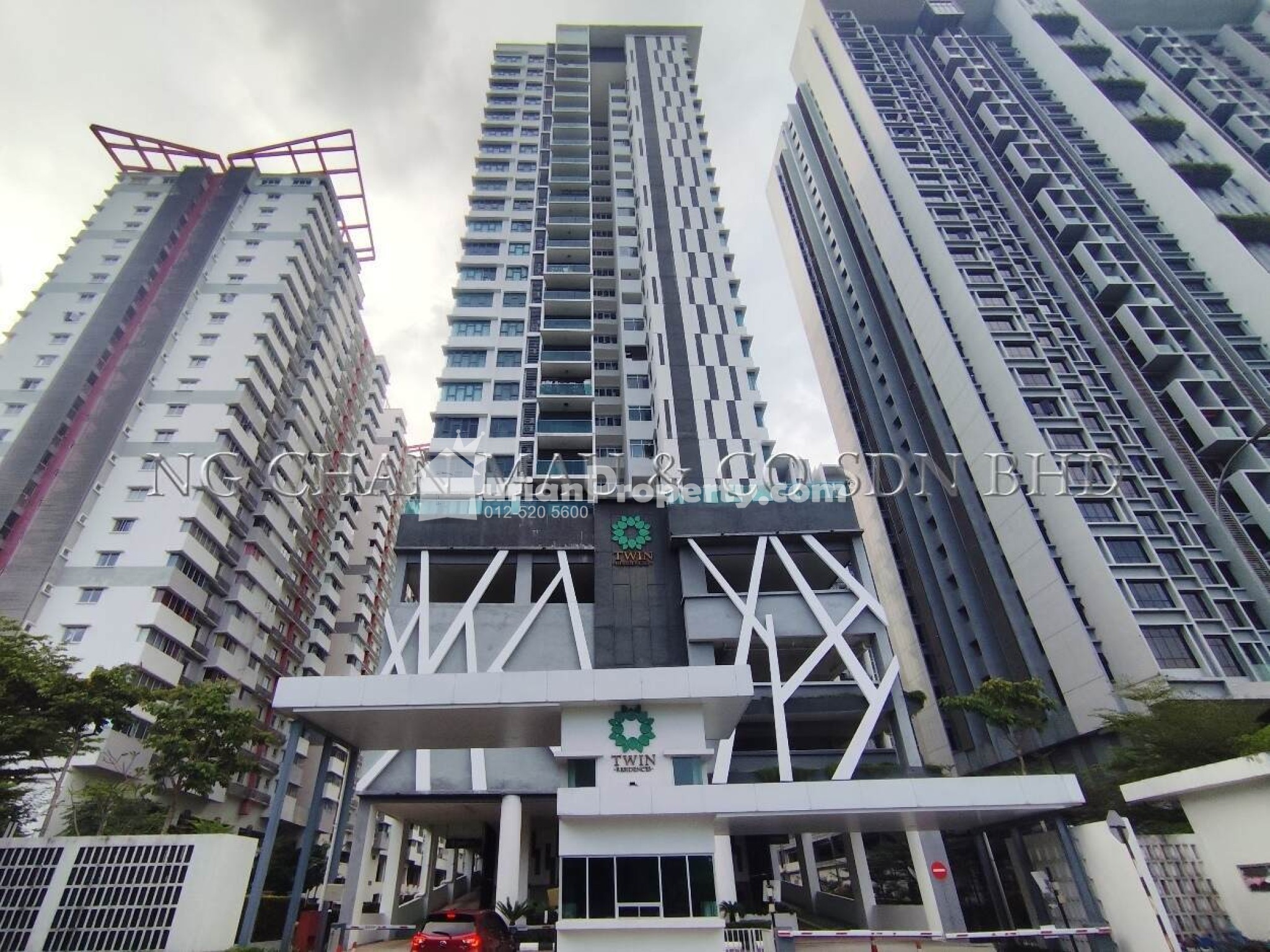 Serviced Residence For Auction at Twinz Residences