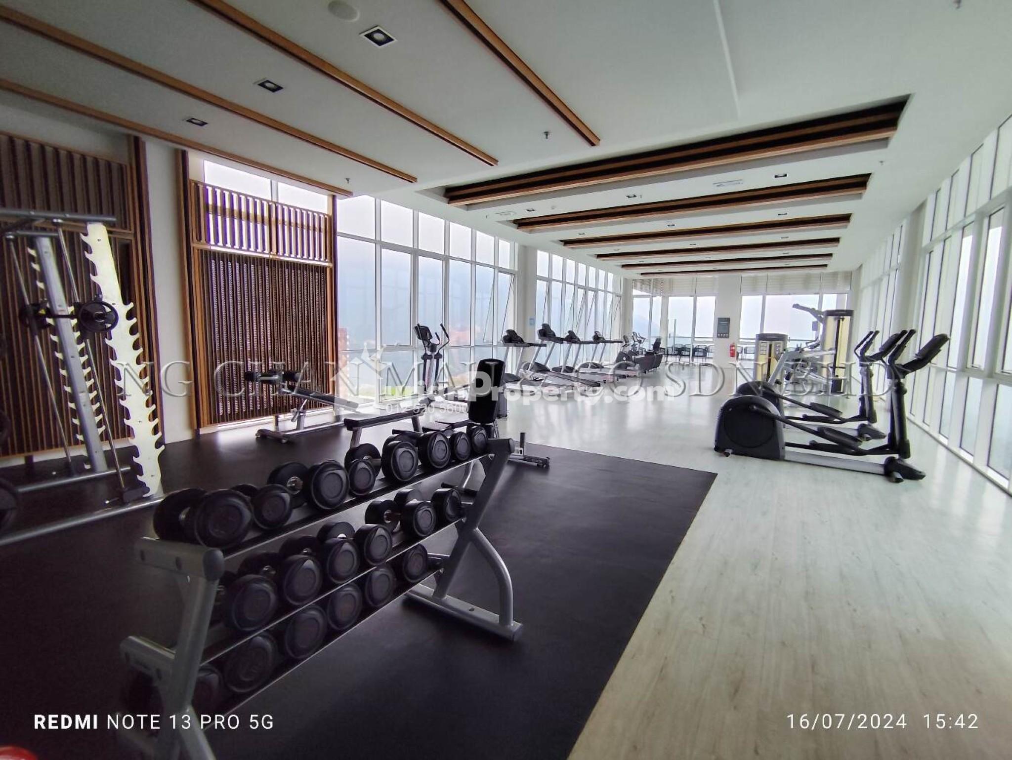 Serviced Residence For Auction at Windmill Upon Hills