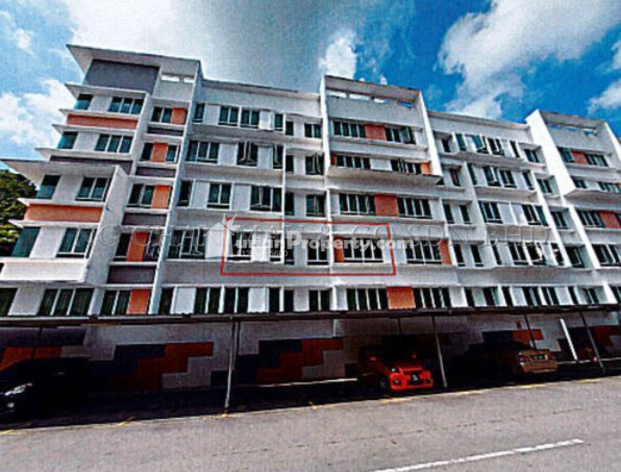 Apartment For Auction at University Utama Condominium