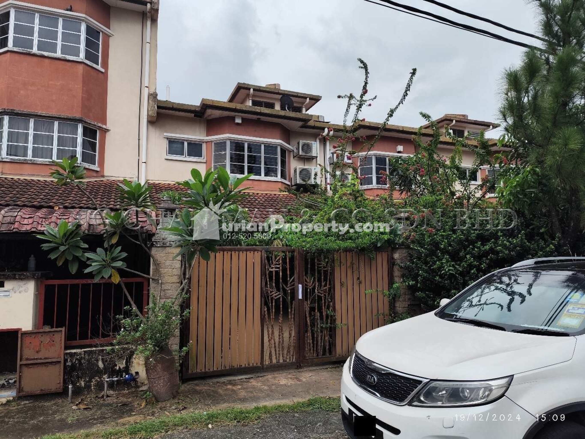 Terrace House For Auction at Taman Buana Perdana