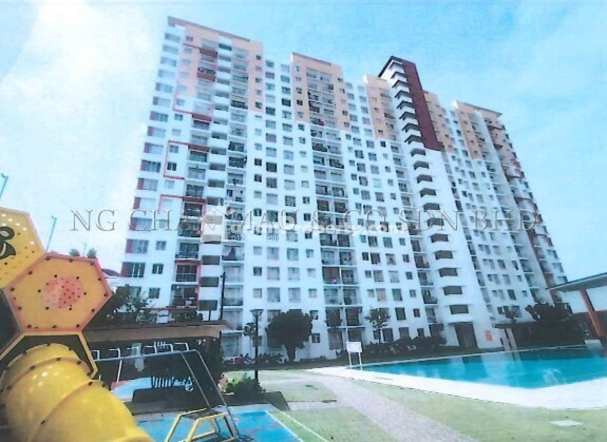 Apartment For Auction at D'Cassia Apartment