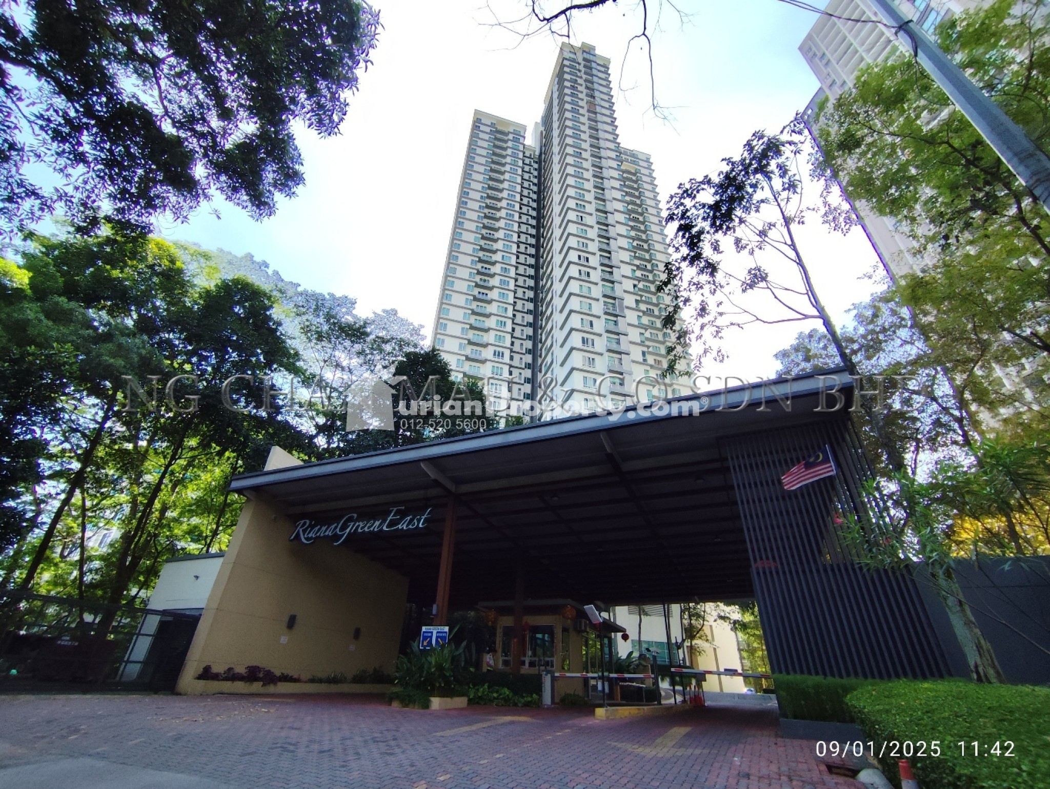 Condo For Auction at Riana Green East