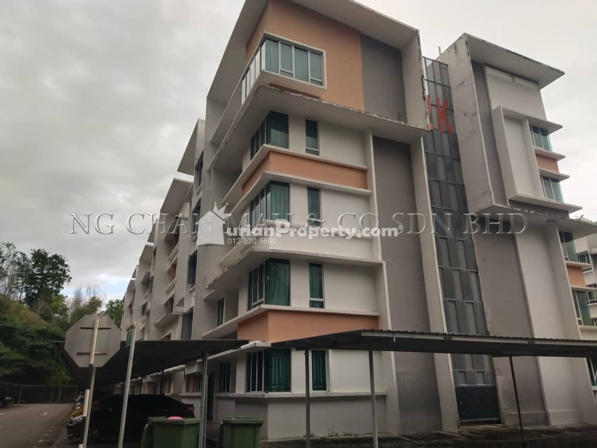 Apartment For Auction at University Utama Condominium