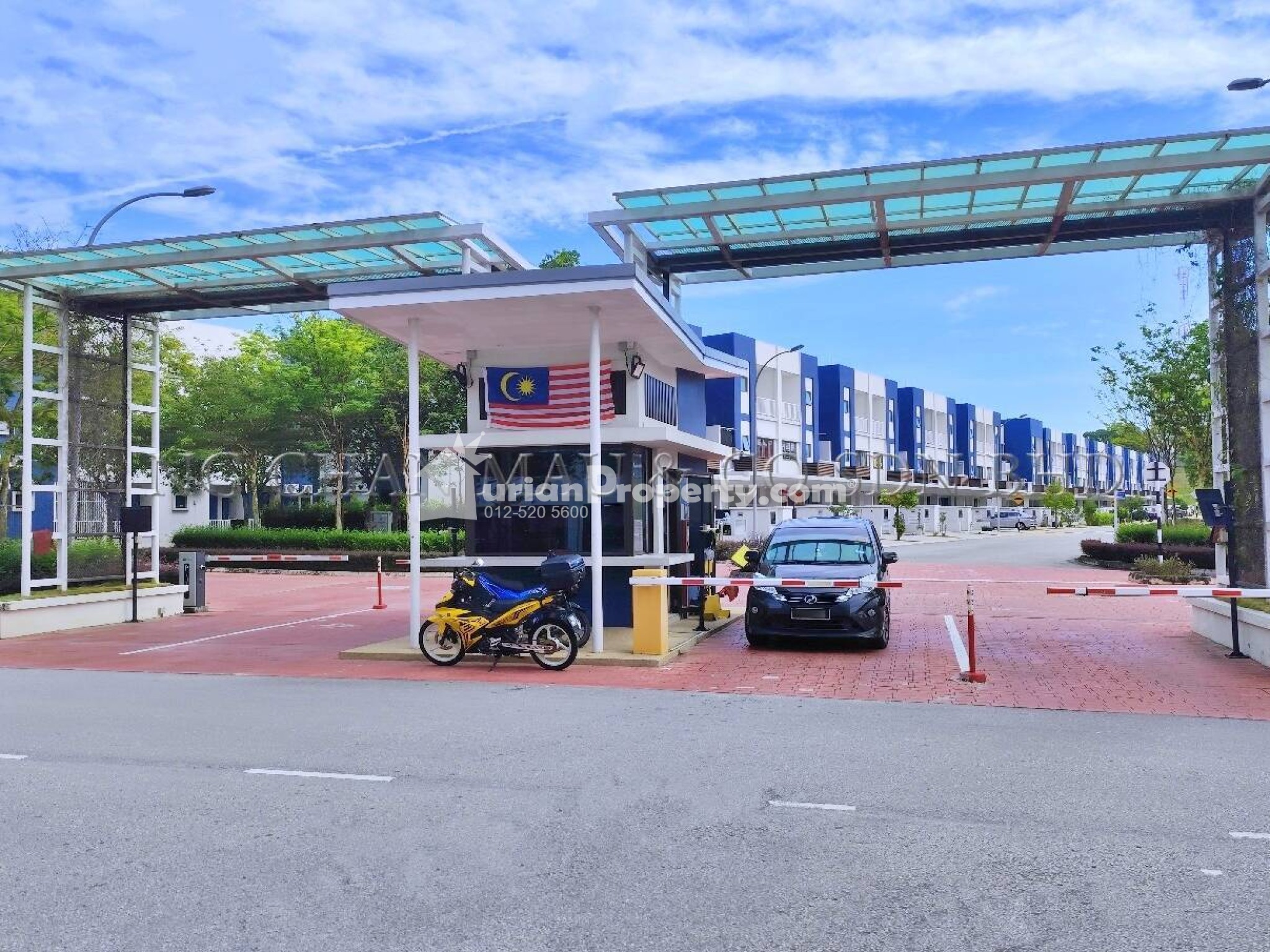 Terrace House For Auction at Ayden Townhouse Warisan Puteri