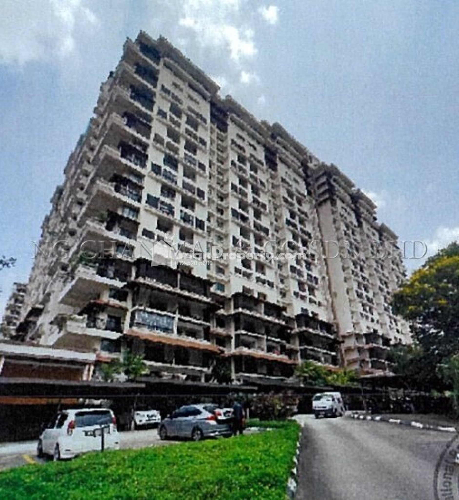 Condo For Auction at Armanee Condominium