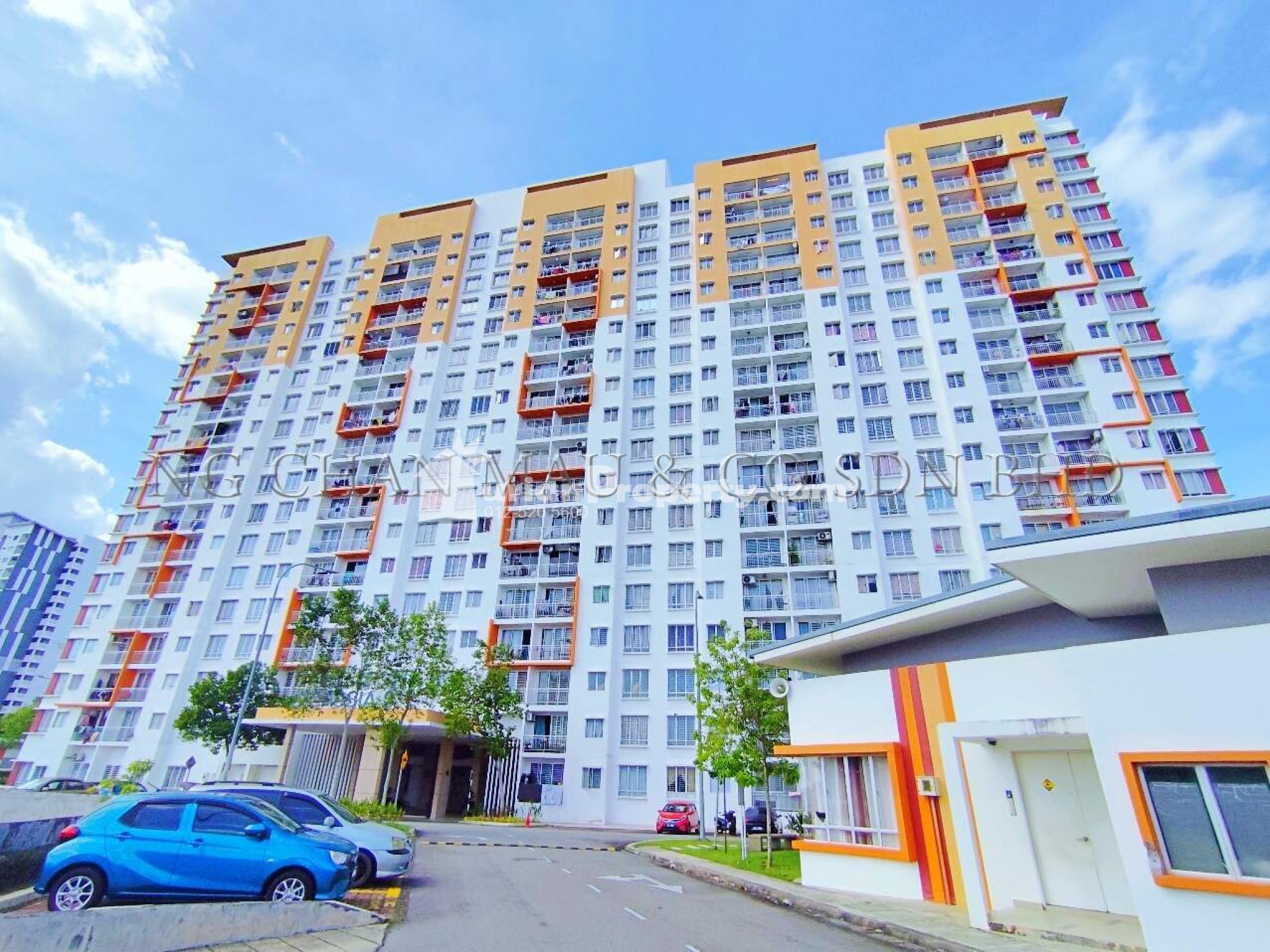 Apartment For Auction at D'Cassia Apartment