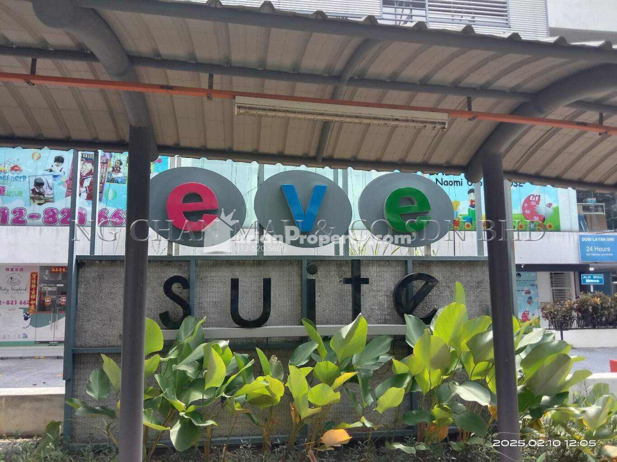 SOHO For Auction at Eve Suite
