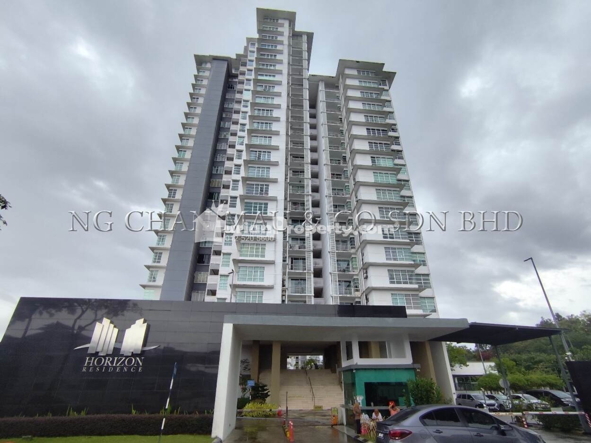 Serviced Residence For Auction at Horizon Residence