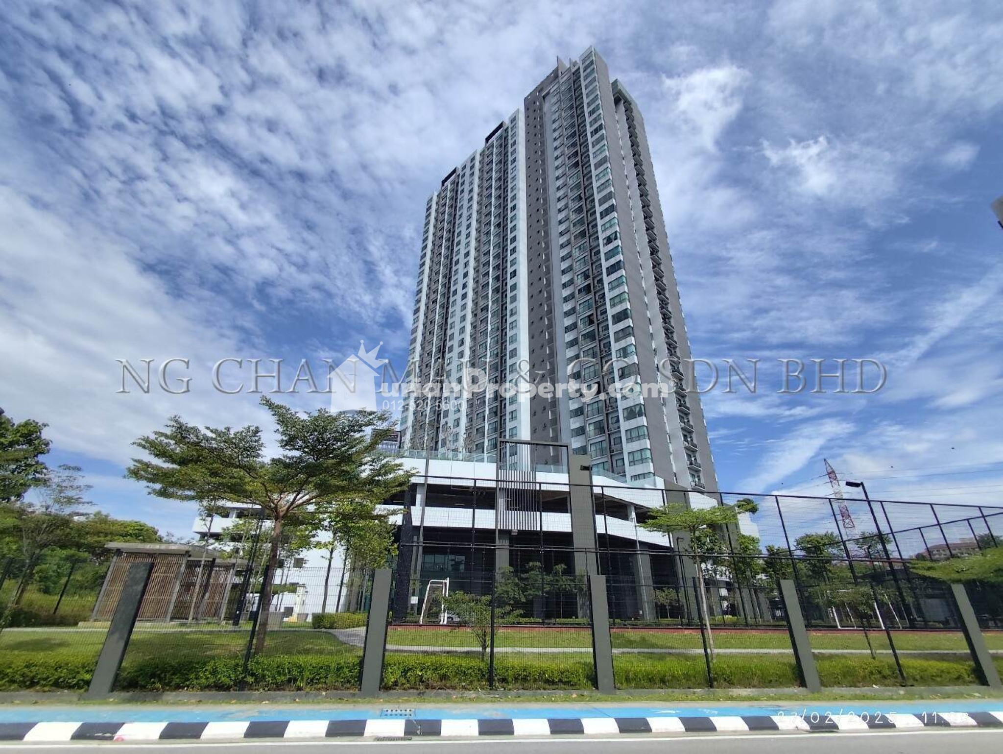 Apartment For Auction at Rumbia Residence