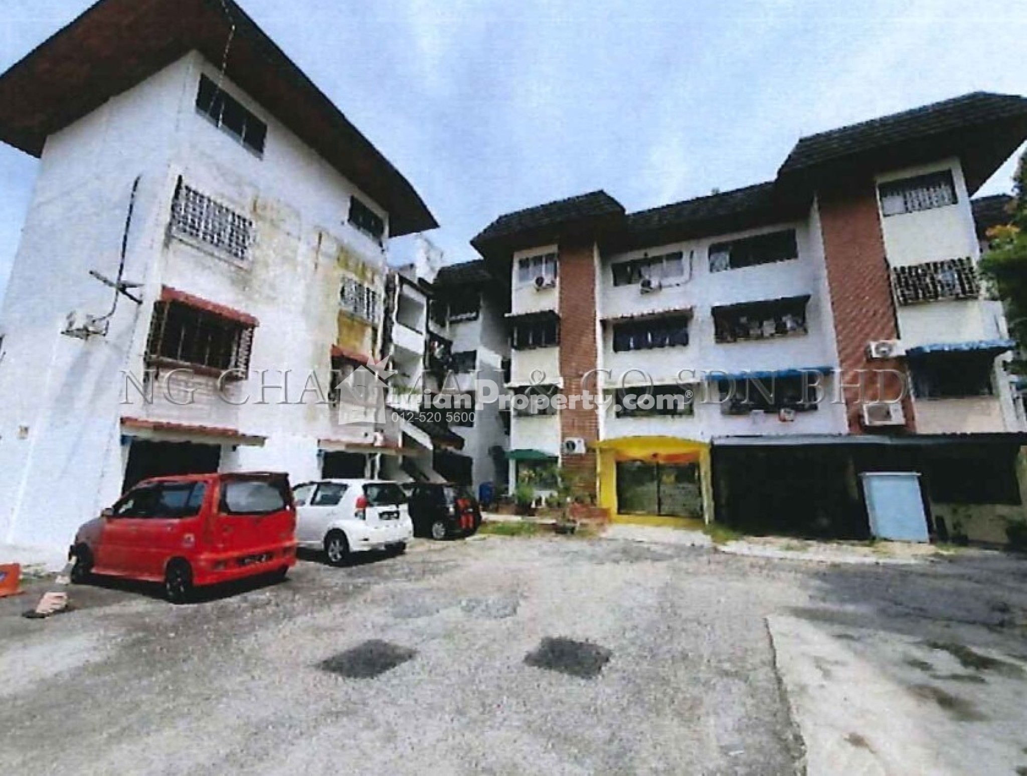 Apartment For Auction at Apartment Cempaka (Bdr Baru Selayang)