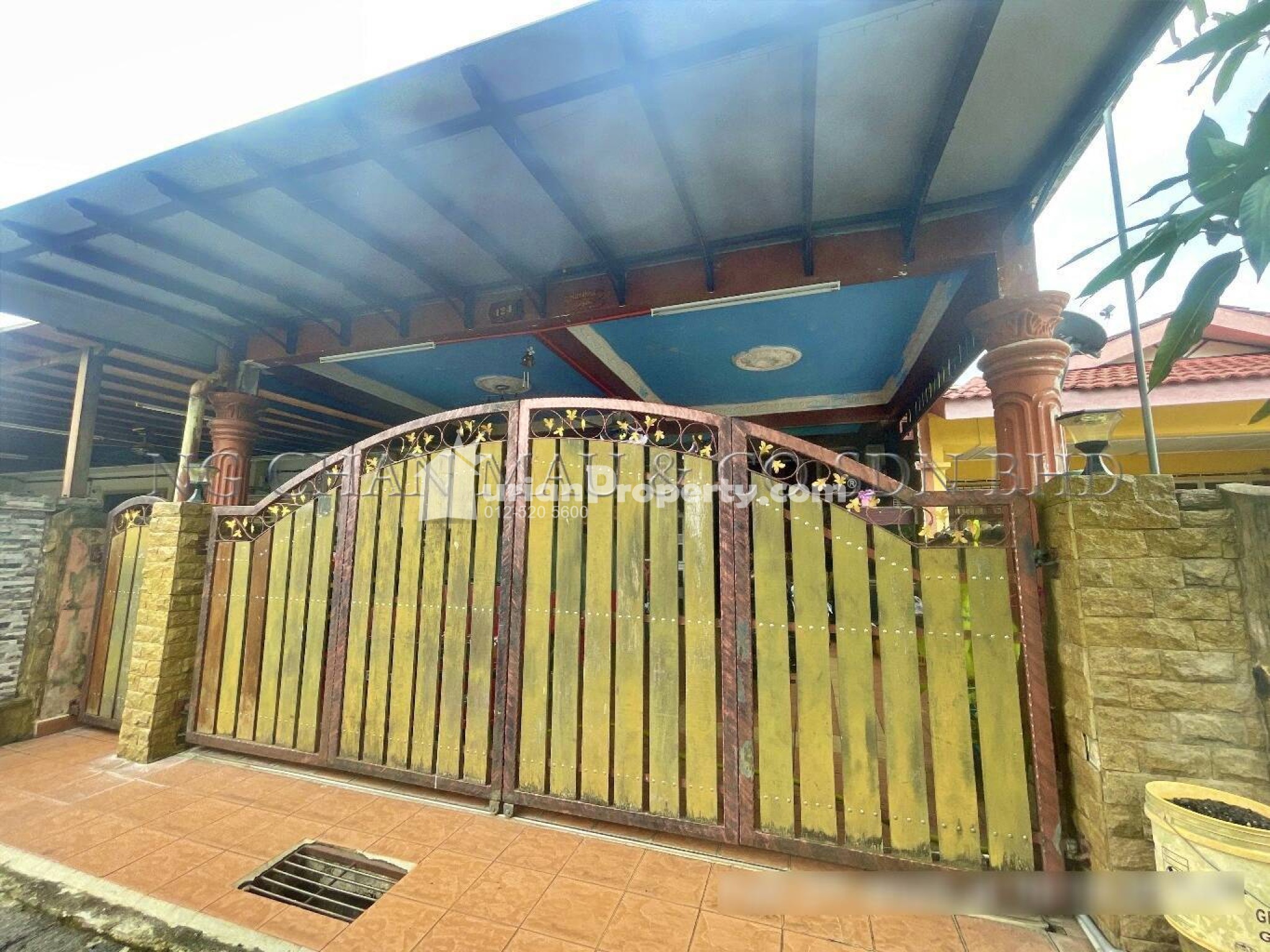 Terrace House For Auction at Taman Desa Indah