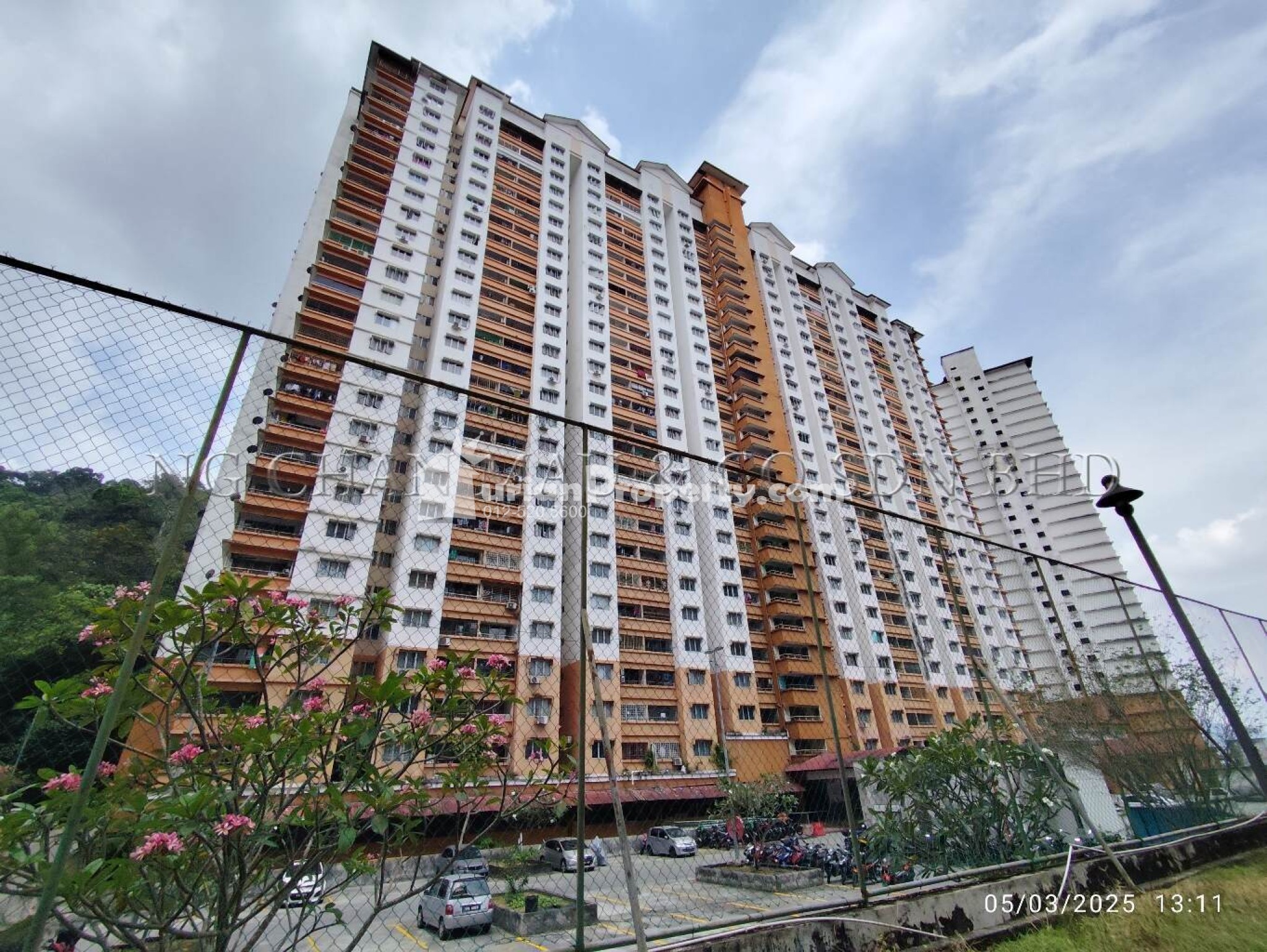 Apartment For Auction at Flora Damansara Apartment