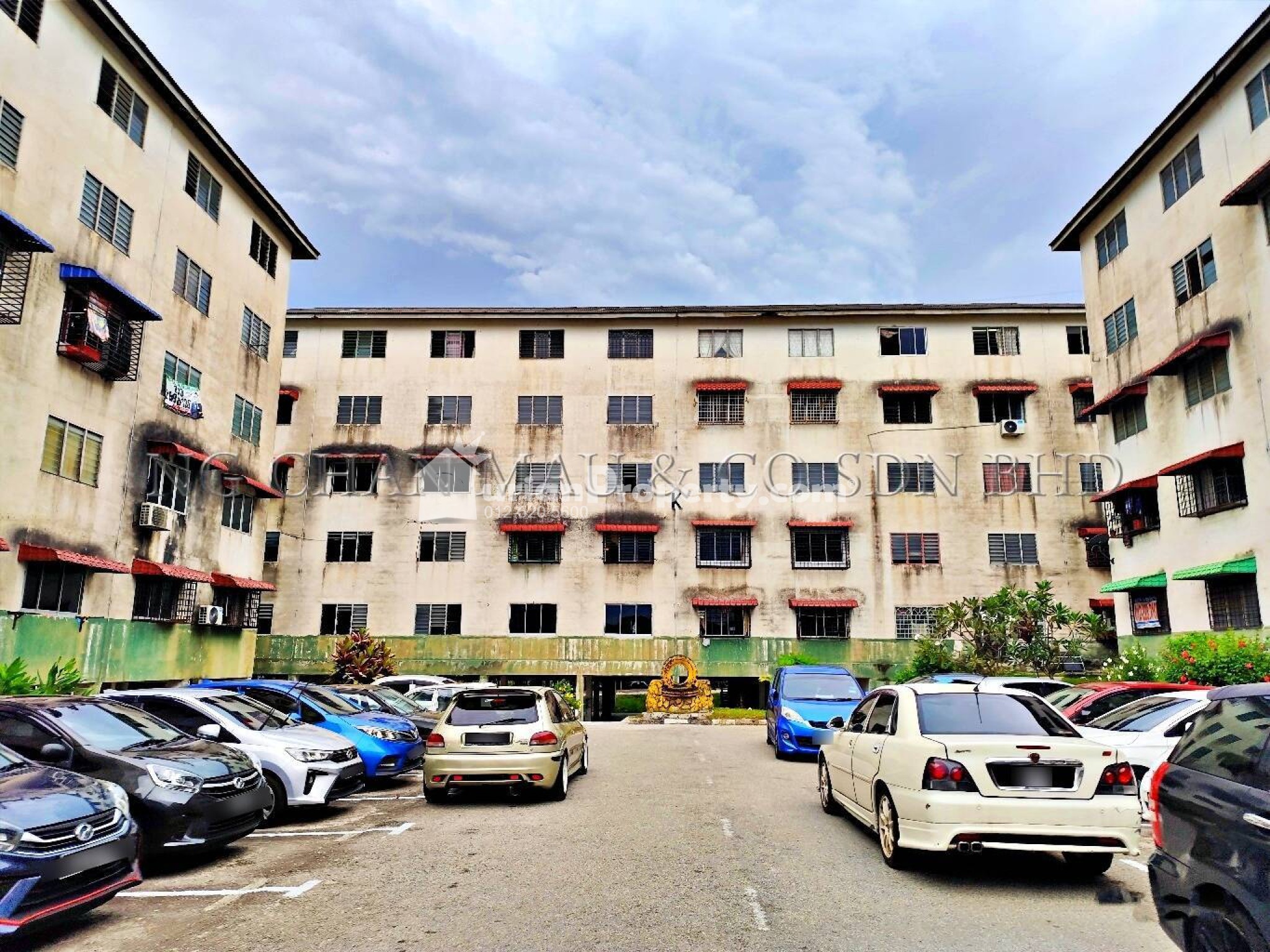 Apartment For Auction at Kenanga Apartment